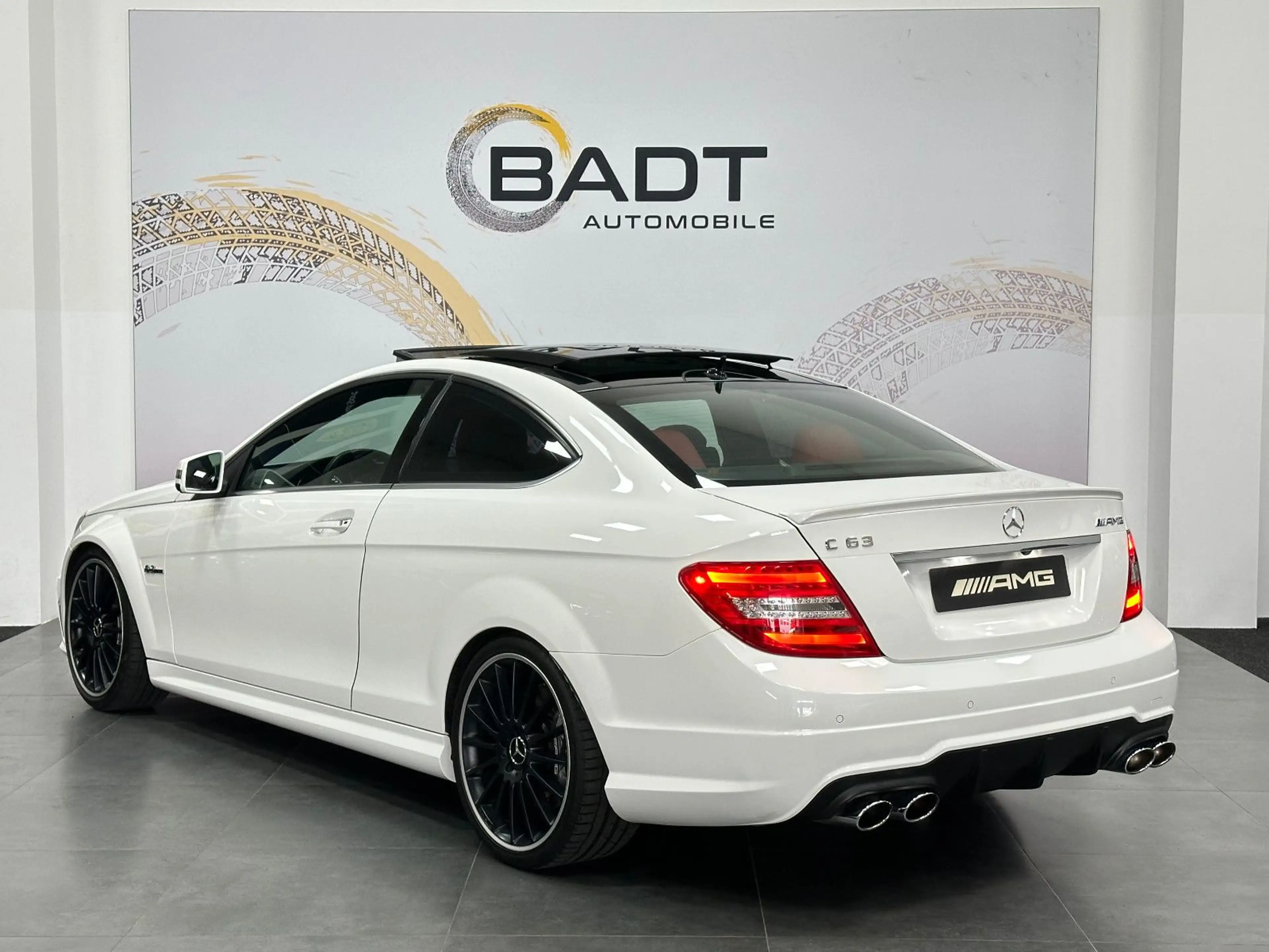 Mercedes-Benz C 63 AMG Coupe*PANO*H&K*19"*BREMSE NEU* — photo 9