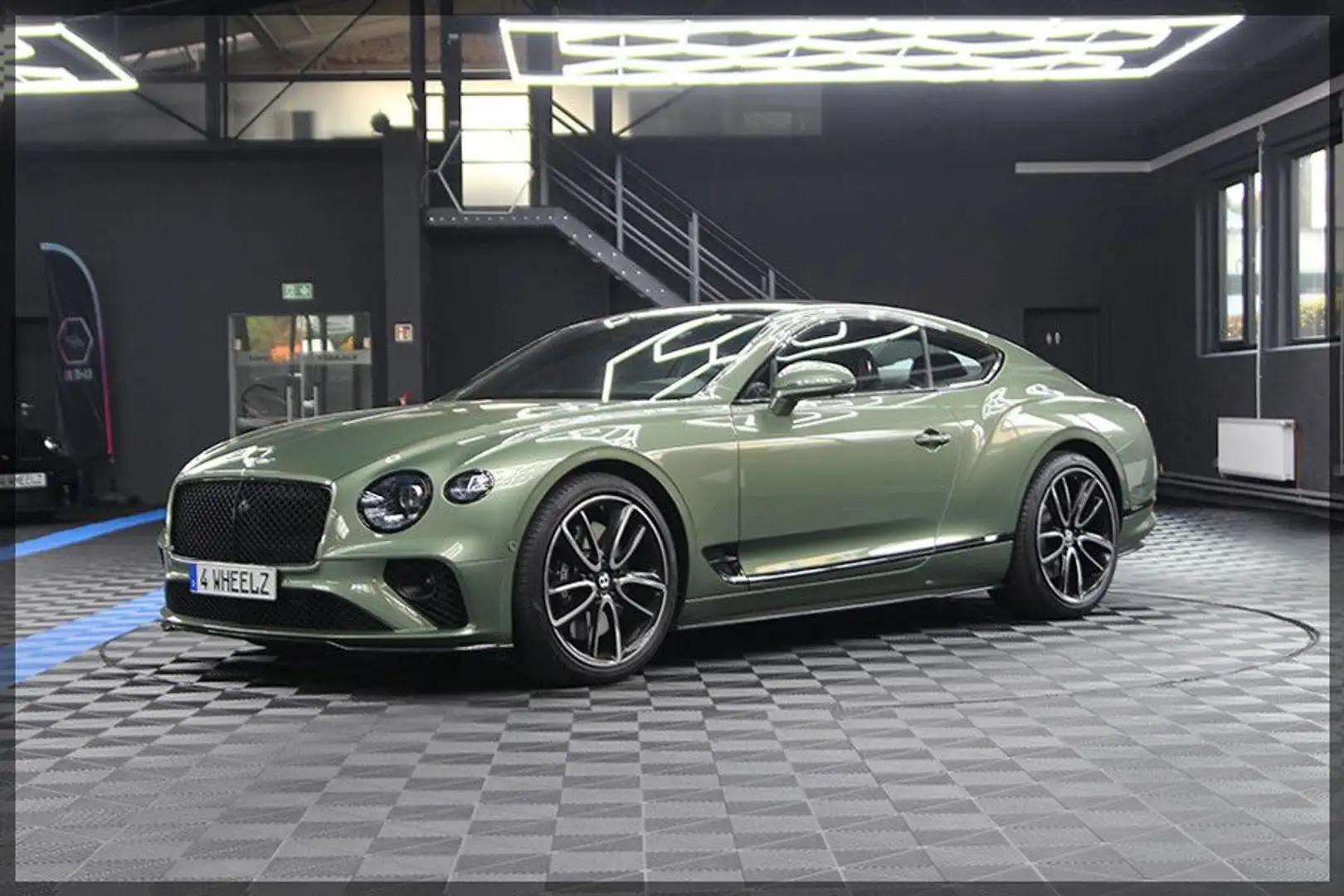 Bentley Continental GT 4.0 V8 MULLINER CARBON Vert - 2