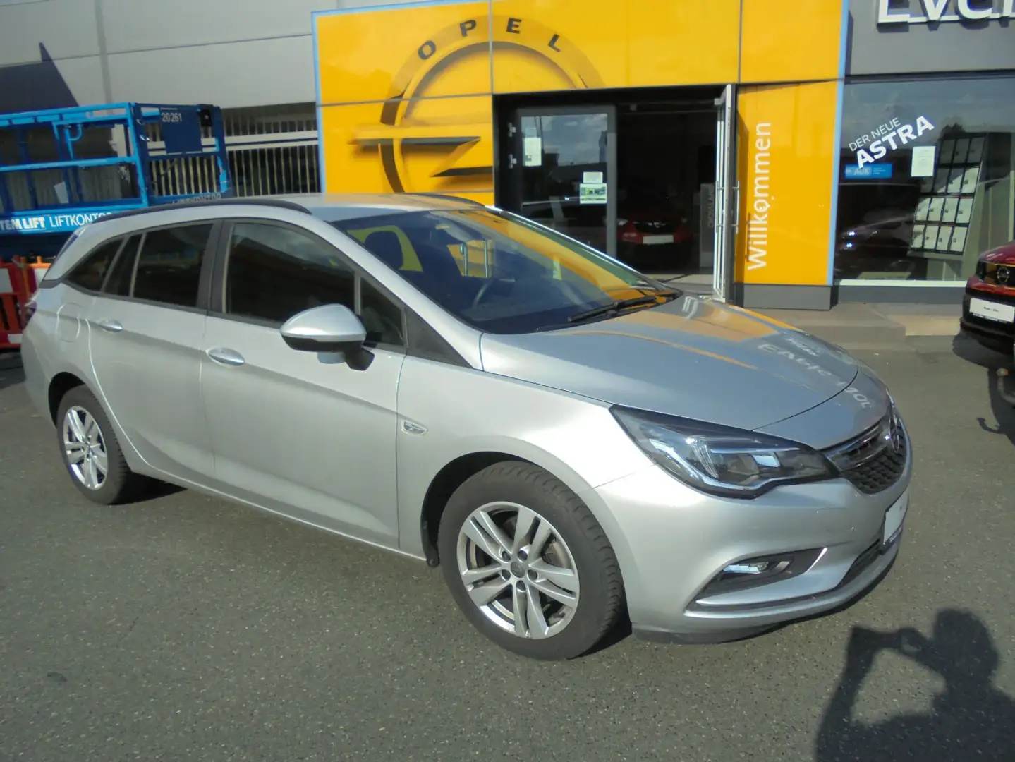Opel Astra Business StartStop+Allwetter+Parkpilot Argento - 1