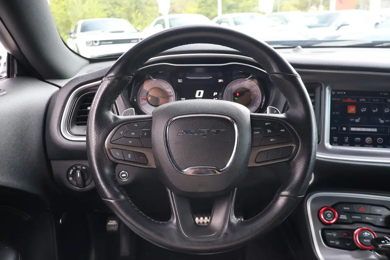 Dodge Challenger 2021 — фото 15