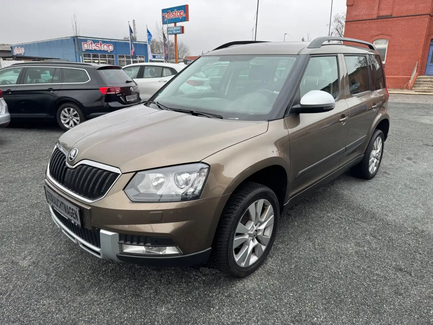 Skoda Yeti Elegance Outdoor / Navi - Bi-Xenon - PDC Braun - 2