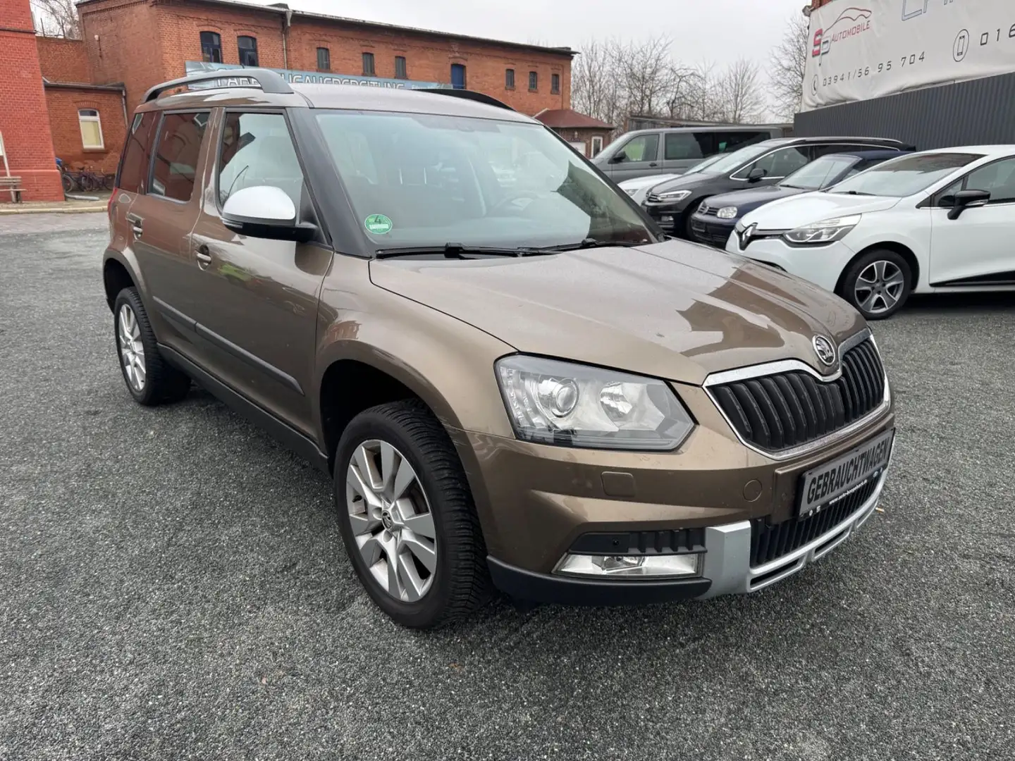 Skoda Yeti Elegance Outdoor / Navi - Bi-Xenon - PDC Braun - 1