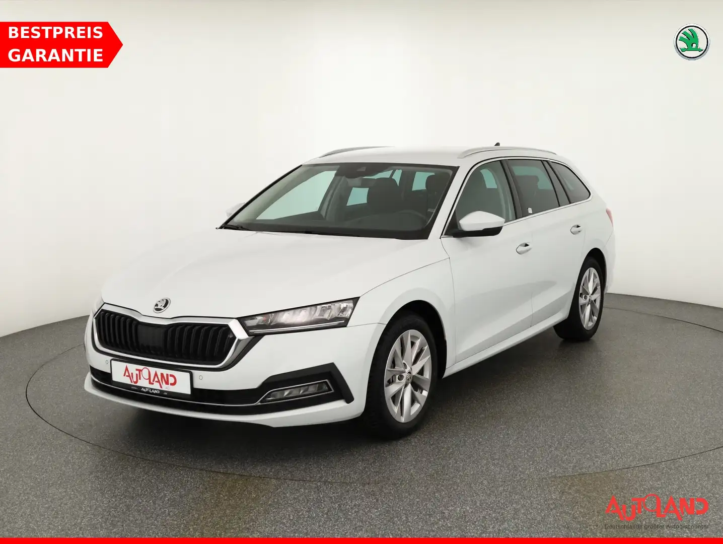 Skoda Octavia Combi 1.5 TSI First Edition LED Kamera Weiß - 1