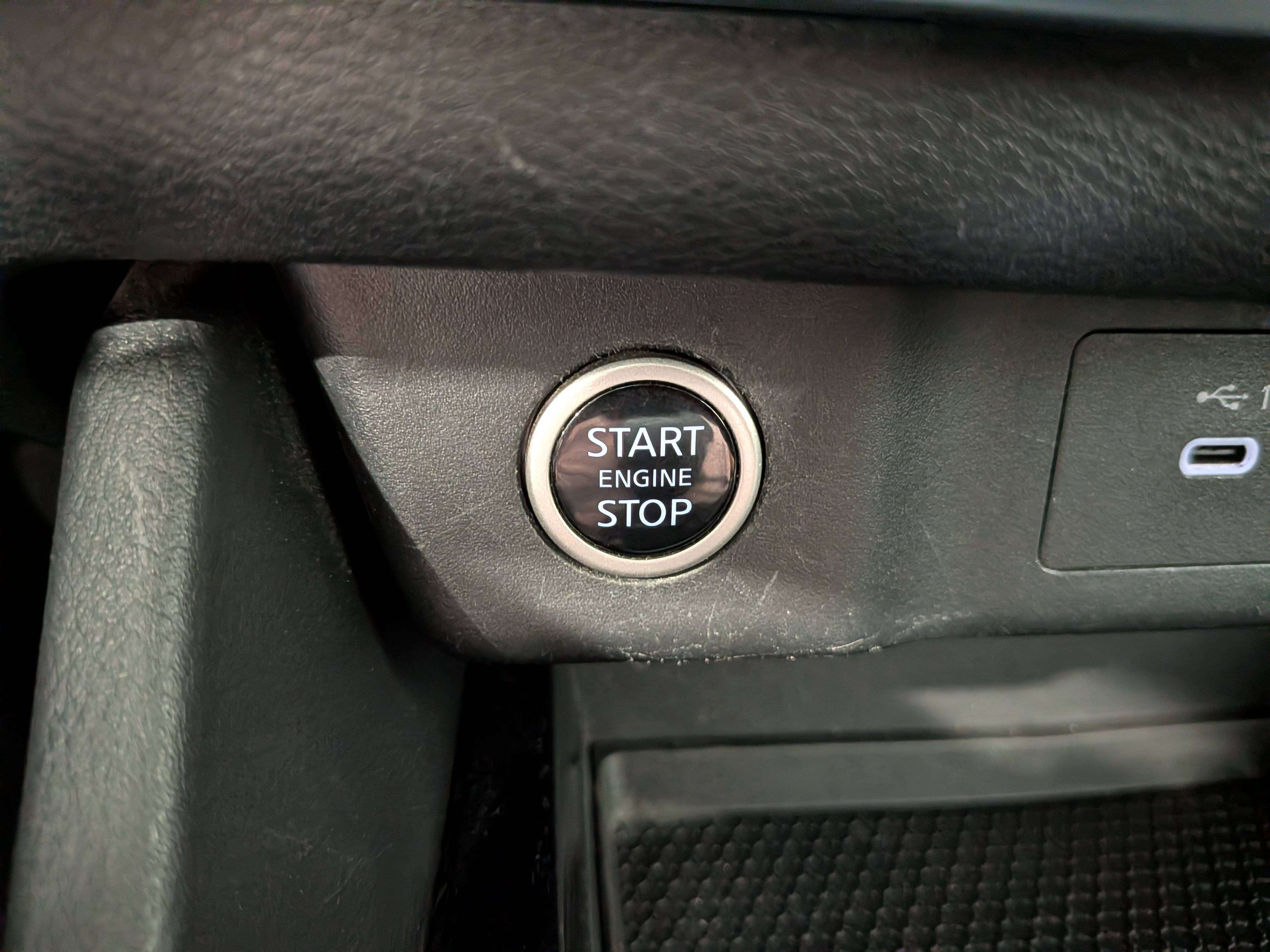 Nissan Rogue 2023