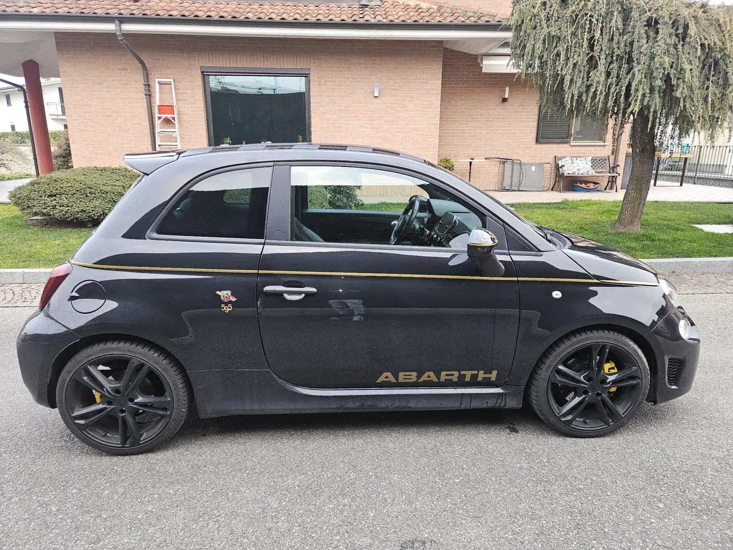 Abarth 595 1.4 t-jet Scorpioneoro 165cv auto - 2