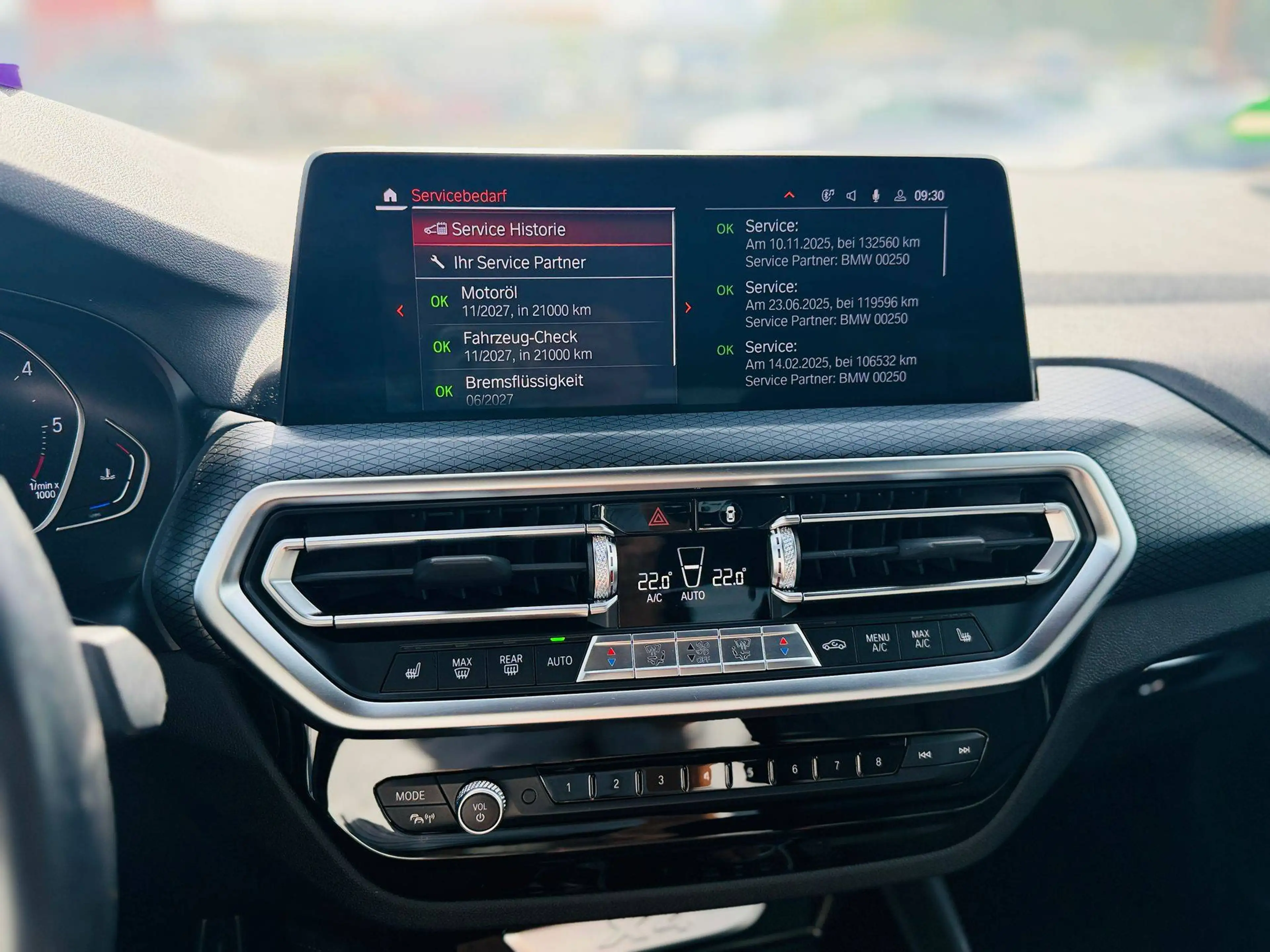 BMW X4 xDrive 20 d M Sport Hybrid Diesel — photo 22