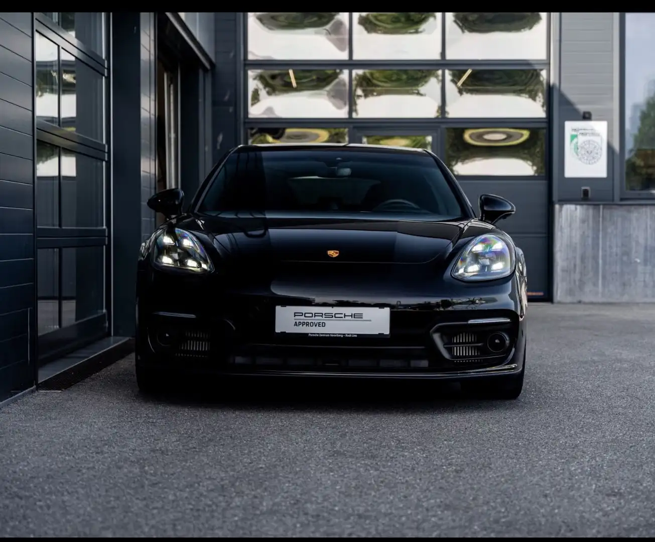 Porsche Panamera 4 E Platinum Edition (462 PS) - 1