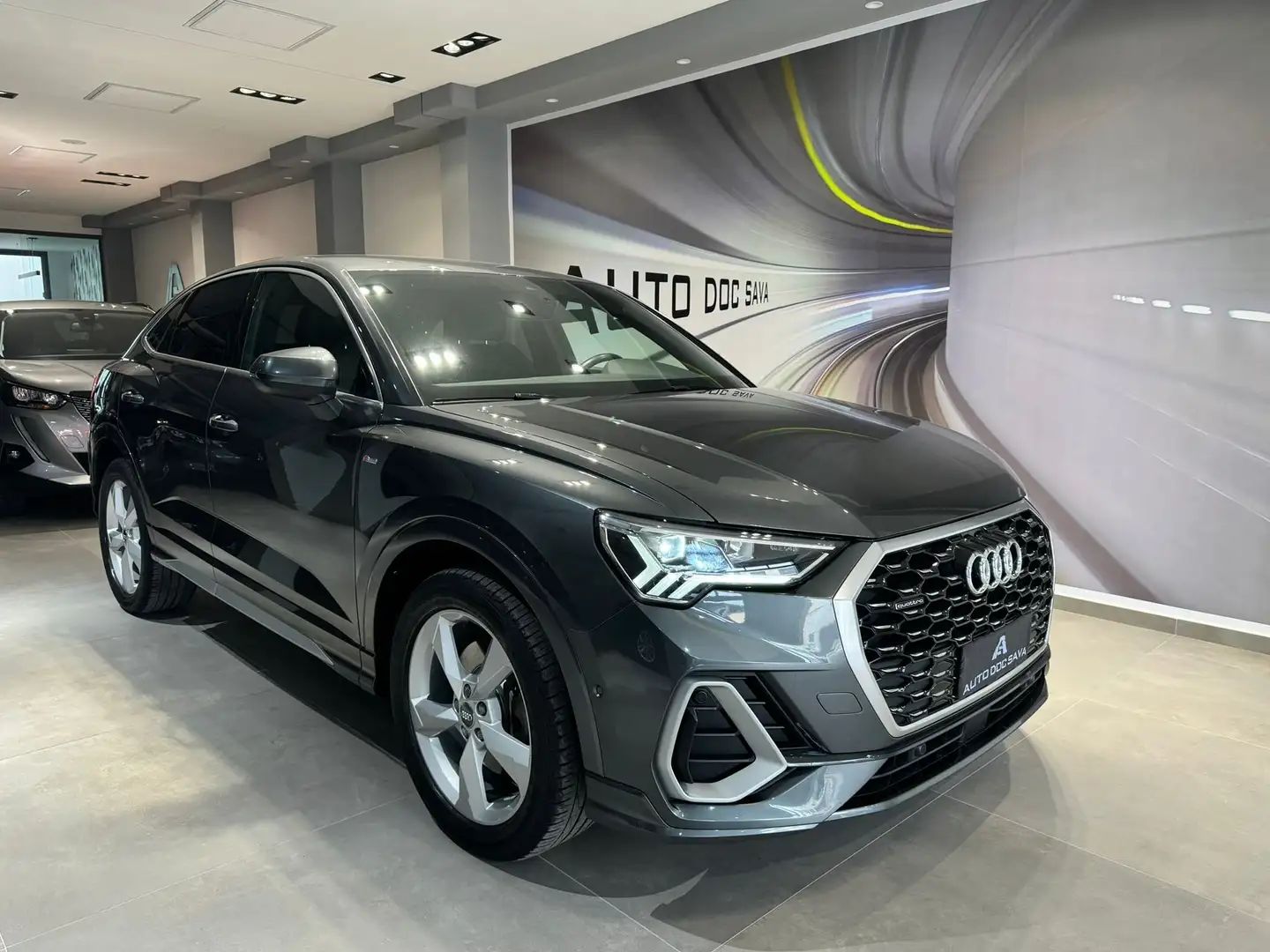 Audi Q3 2.0  TDI Sportback 190 Cv Quattro S-Line+Luci Amb. Grigio - 1