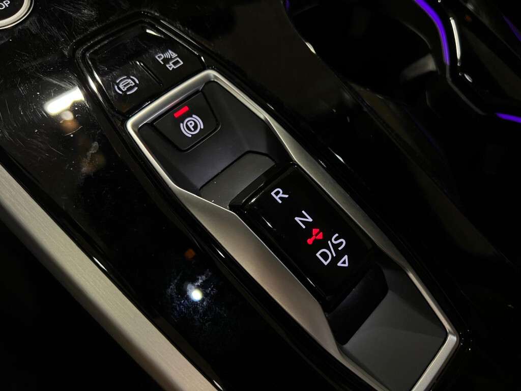 2025 Audi A5 PROGRESSIV quattro GLASS ROOF NAVIGATION ADPTIVE C thumb 43
