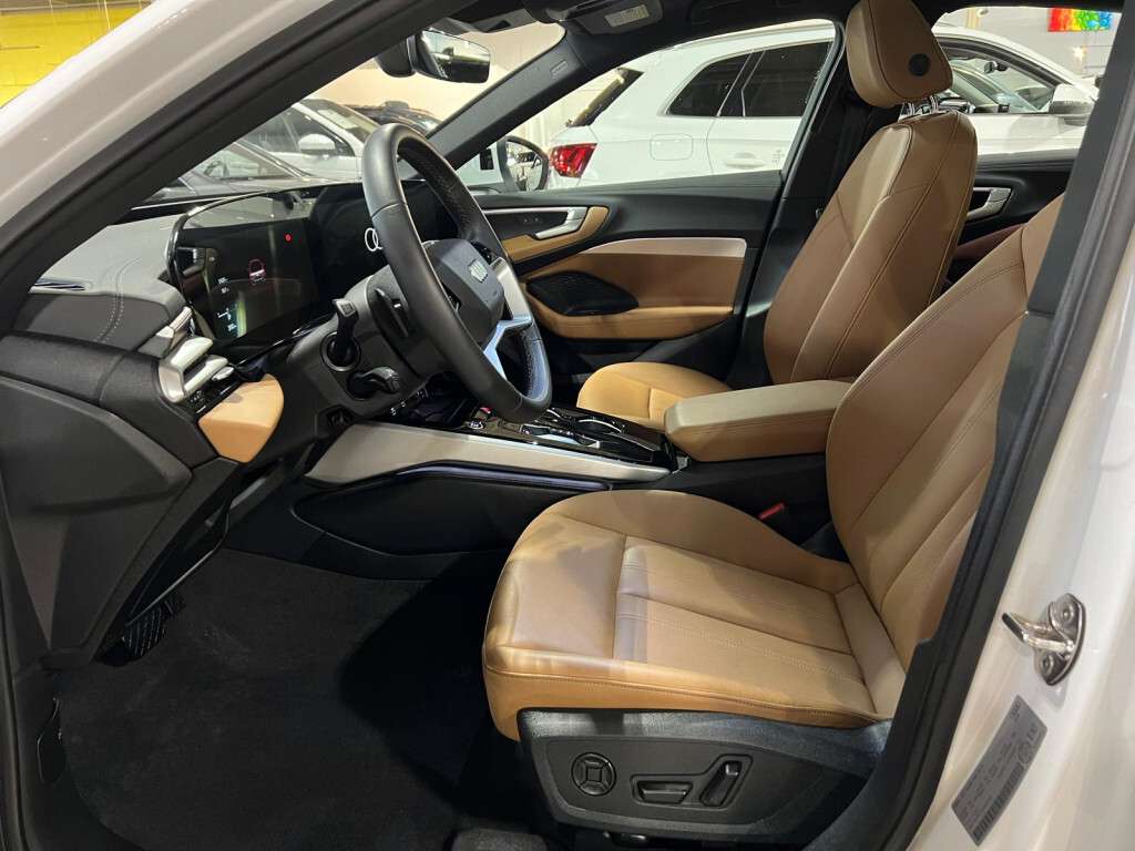 2025 Audi A5 PROGRESSIV quattro GLASS ROOF NAVIGATION ADPTIVE C thumb 37