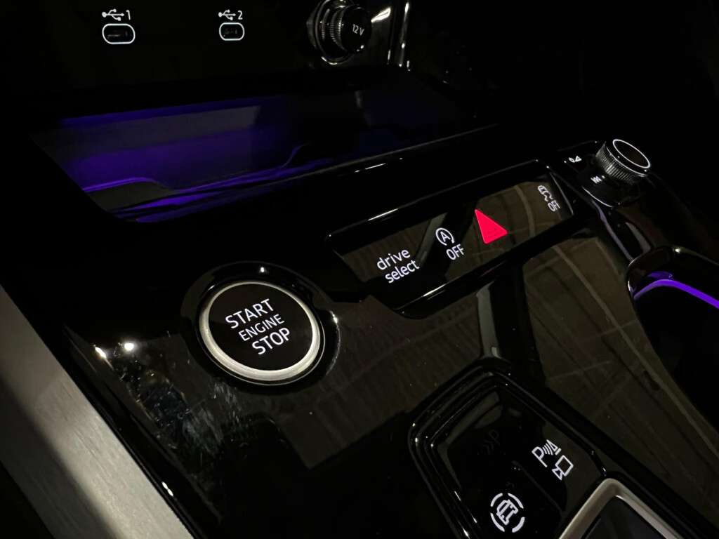 2025 Audi A5 PROGRESSIV quattro GLASS ROOF NAVIGATION ADPTIVE C thumb 42
