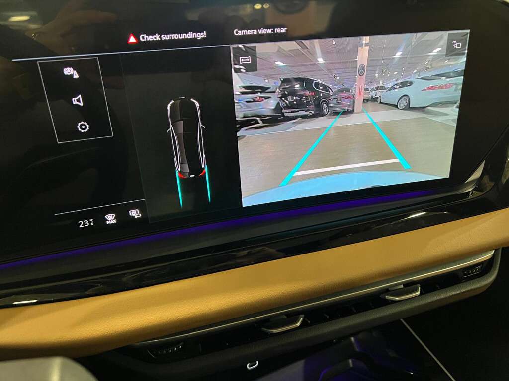2025 Audi A5 PROGRESSIV quattro GLASS ROOF NAVIGATION ADPTIVE C thumb 33