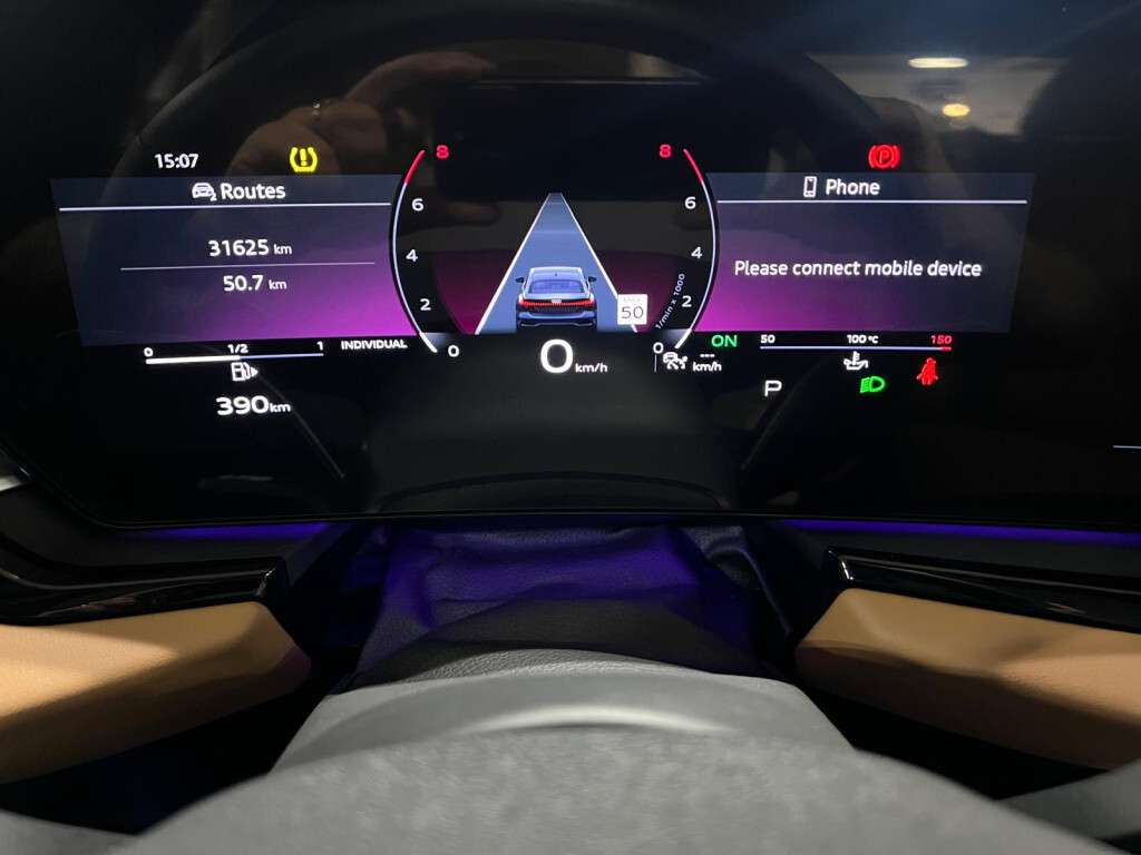 2025 Audi A5 PROGRESSIV quattro GLASS ROOF NAVIGATION ADPTIVE C thumb 24
