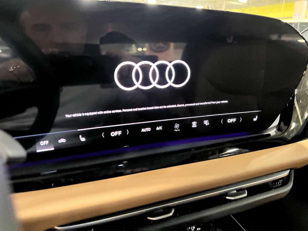2025 Audi A5 PROGRESSIV quattro GLASS ROOF NAVIGATION ADPTIVE C thumb 40