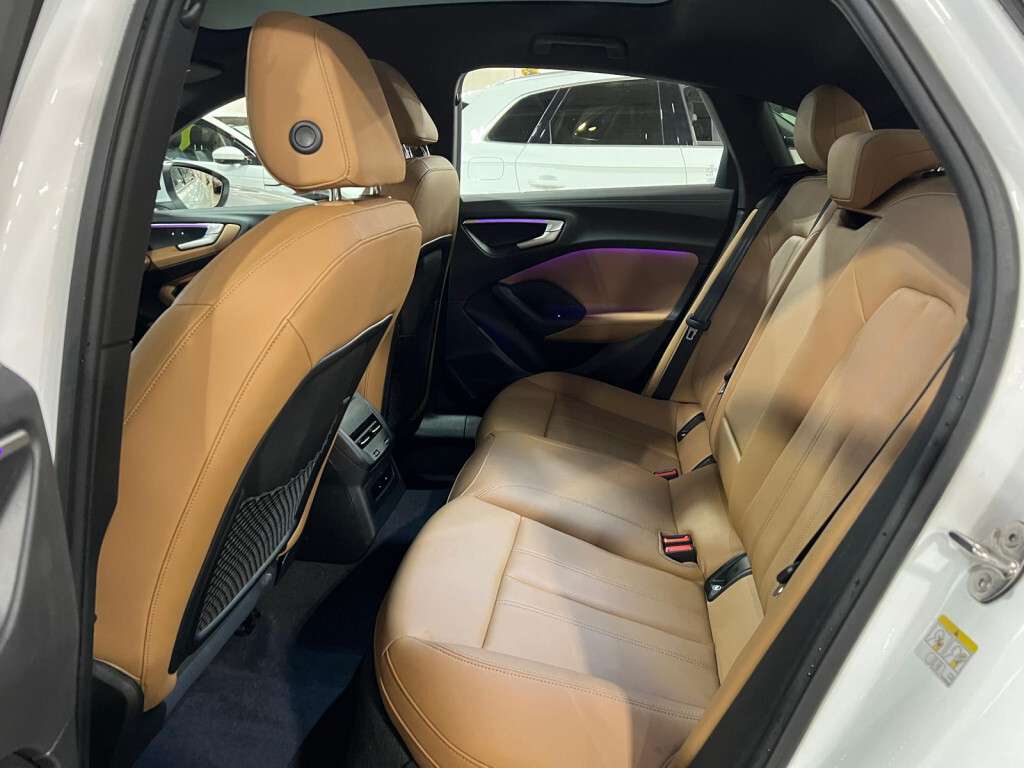 2025 Audi A5 PROGRESSIV quattro GLASS ROOF NAVIGATION ADPTIVE C thumb 46