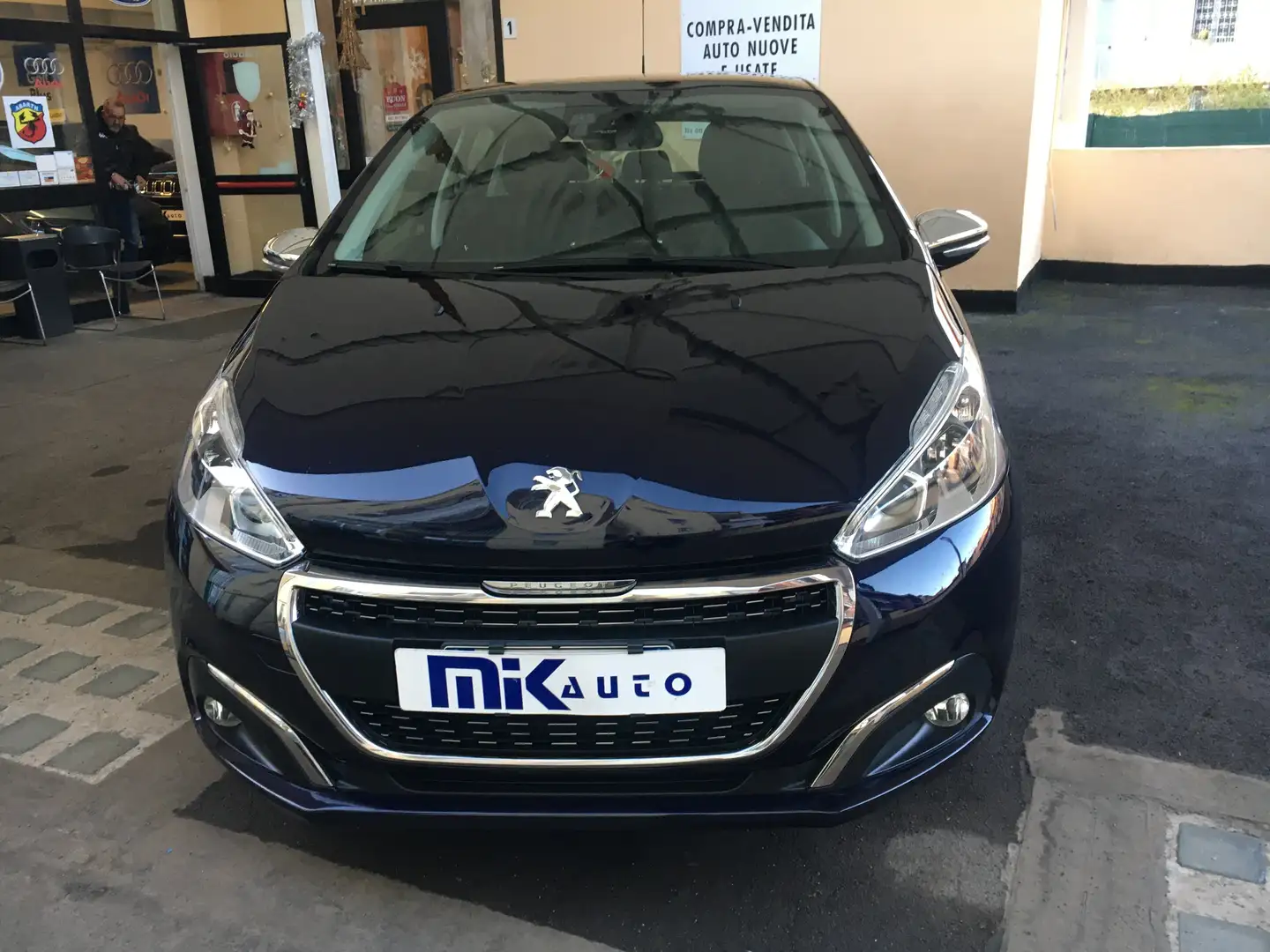 Peugeot 208 5p 1.2 puretech Allure 82cv Azul - 2