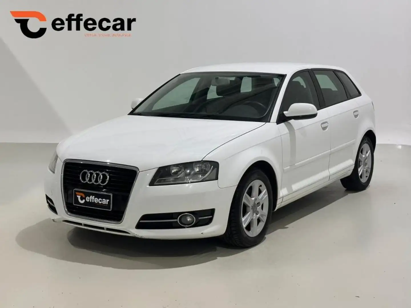 Audi A3 SPB 1.6 TDI 90 CV CR Ambition Bianco - 1