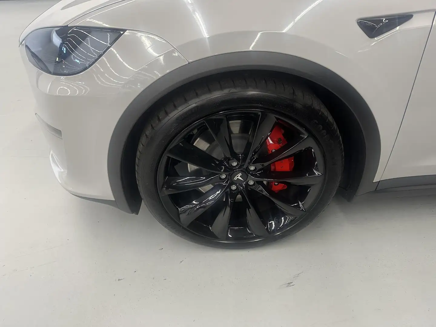 Tesla Model X Plaid AWD 6p. 100kWh | NL auto | Nardo Grey | Bianco - 2