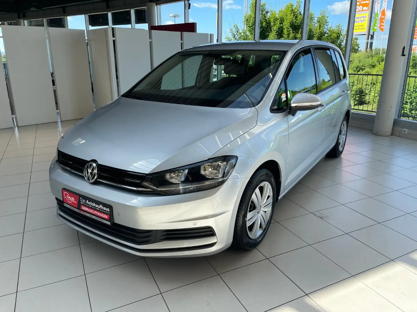Volkswagen Touran 1.5 TSI Trendline 7-Sitzer+Navi+Klima+AHK Argent - 1