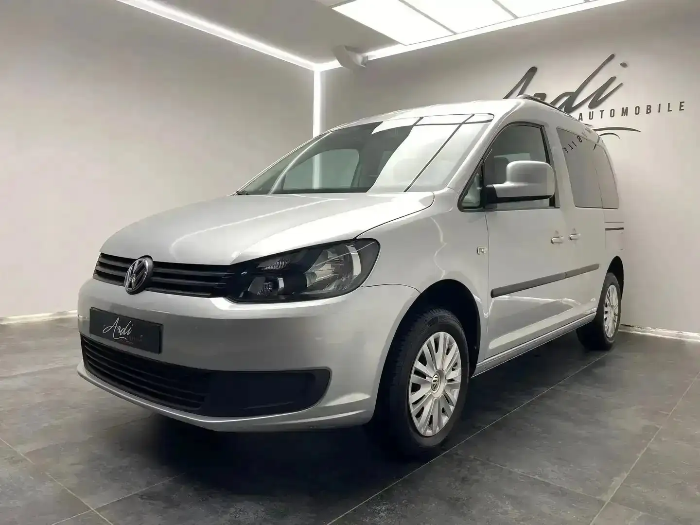 Volkswagen Caddy 1.6 TDi *GARANTIE 12 MOIS*1er PROPRIETAIRE* Gris - 1