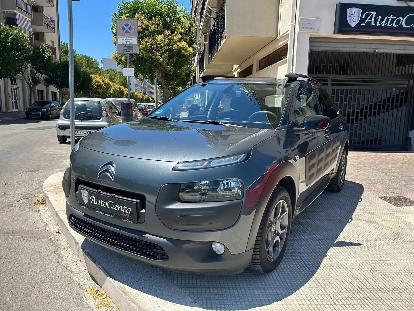 Citroen C4 Cactus 1.6 hdi shine Nero - 1