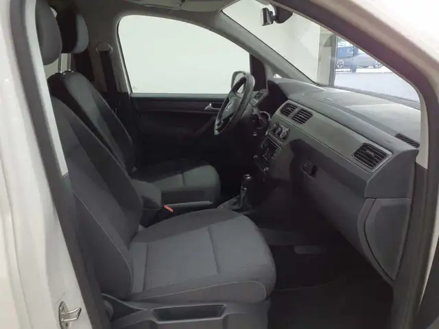 Volkswagen Caddy view 8
