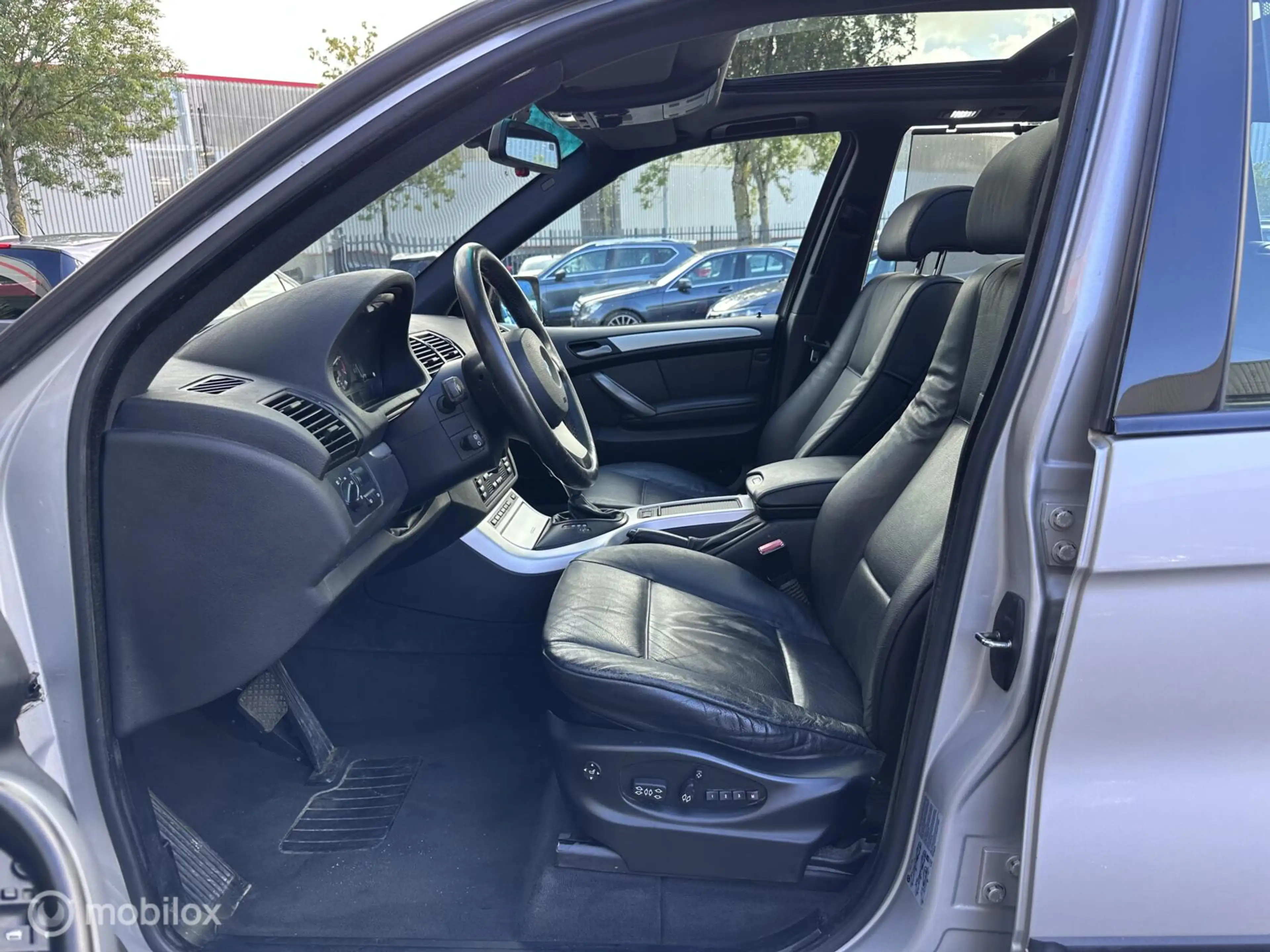 BMW X5 4.4i V8 |Pano | CarPlay | Voor + Achtercamera| 20 — photo 9