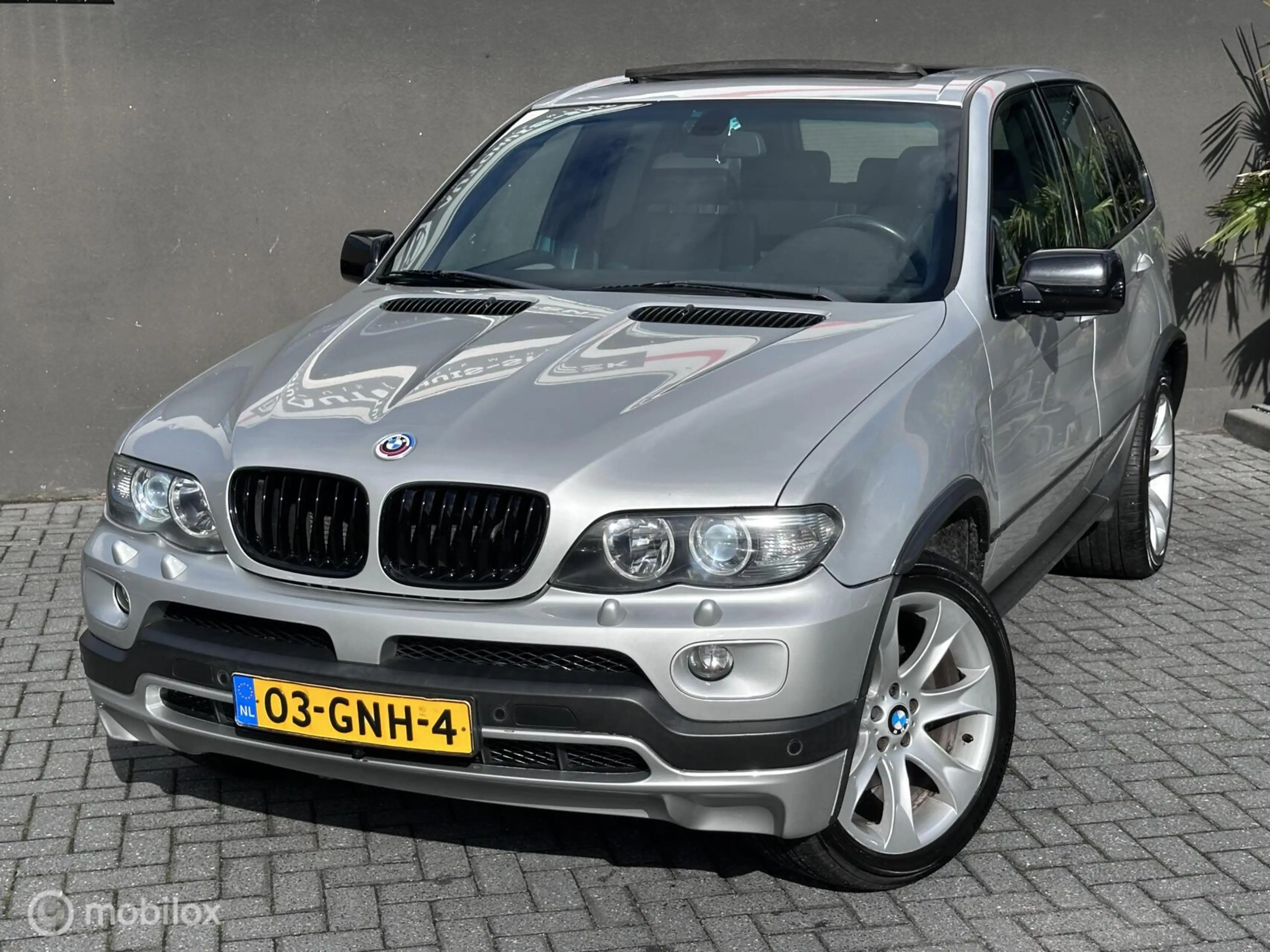 BMW X5 4.4i V8 |Pano | CarPlay | Voor + Achtercamera| 20 — photo 2
