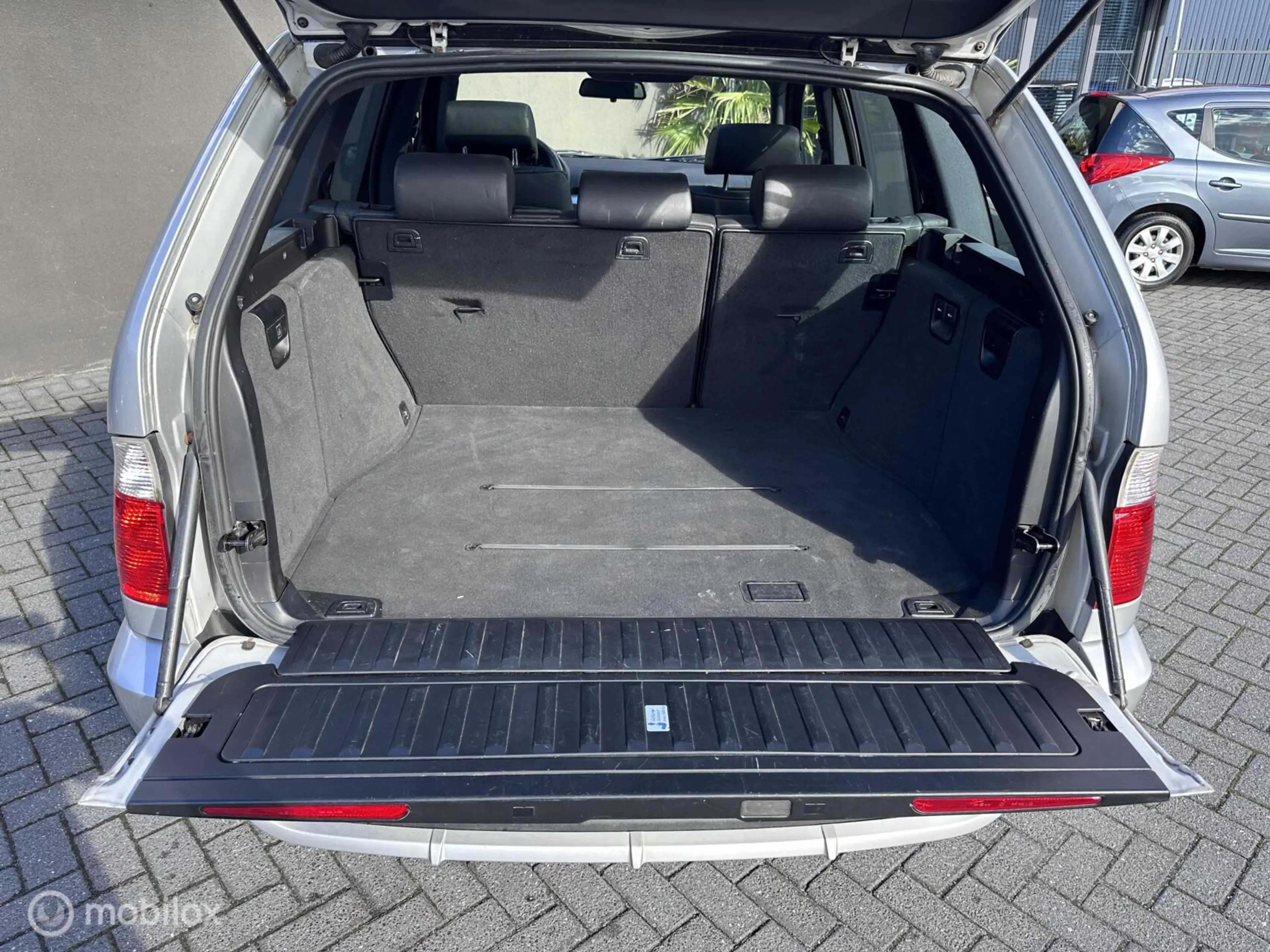 BMW X5 4.4i V8 |Pano | CarPlay | Voor + Achtercamera| 20 — photo 13