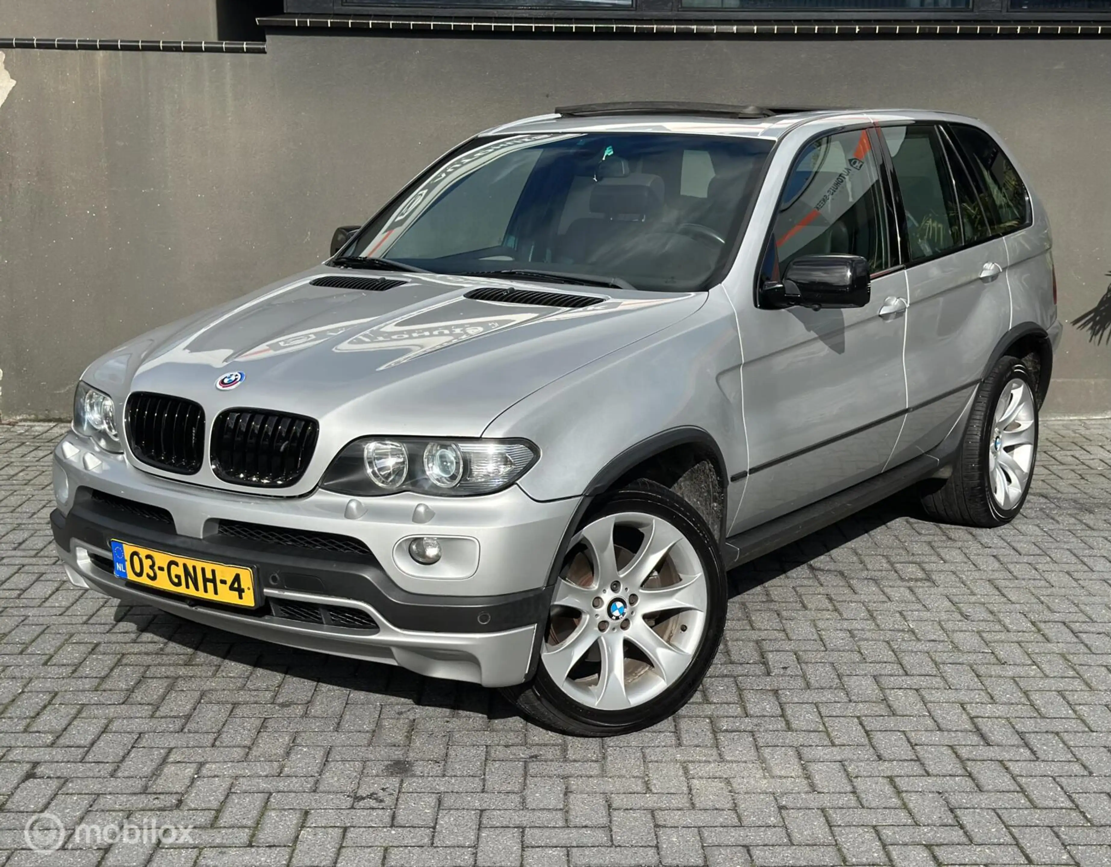 BMW X5 4.4i V8 |Pano | CarPlay | Voor + Achtercamera| 20 — photo 3