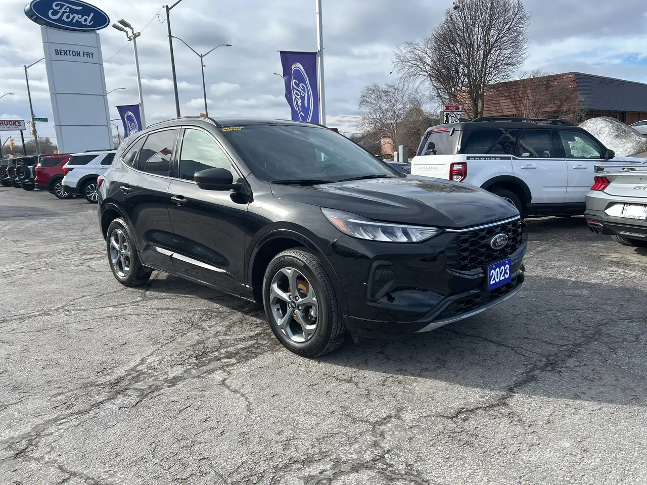 Ford Escape снимка Ford Escape