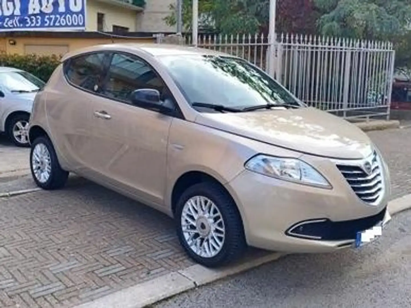 Lancia Ypsilon 0.9 t.air Gold ecochic metano Bronzo - 1