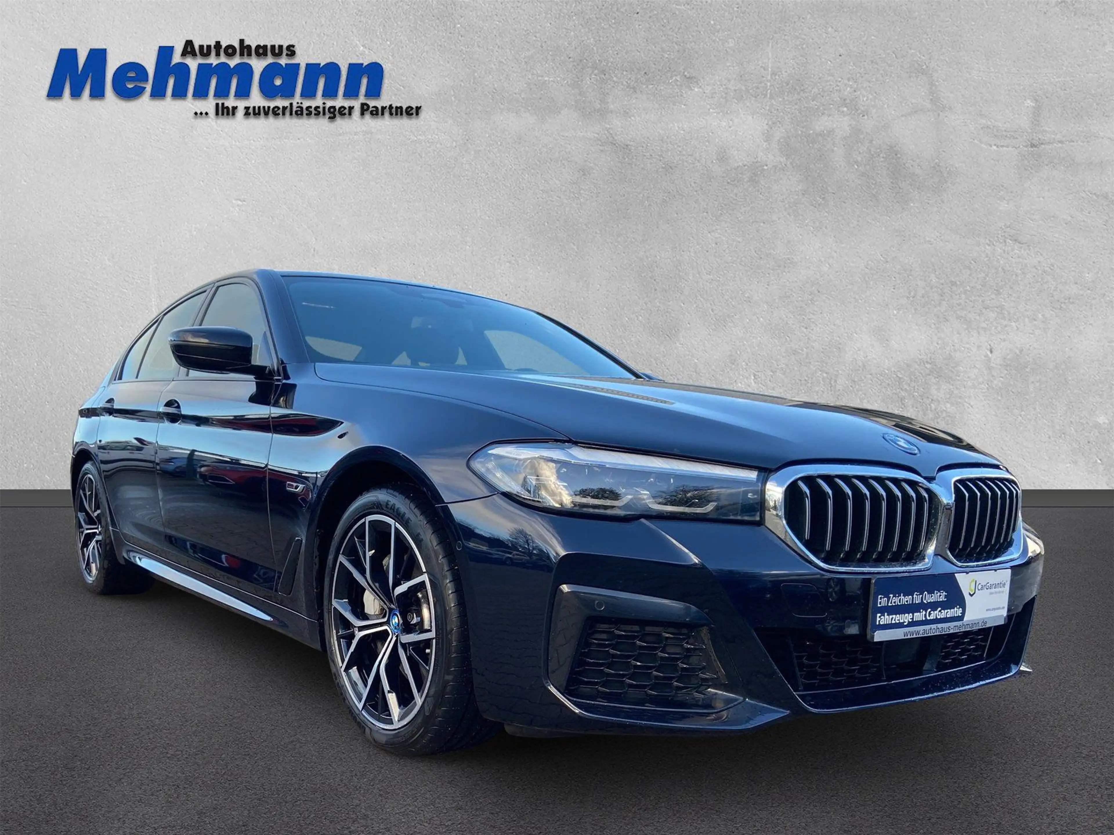 BMW 545 e xDrive M-Sport AHK*Leder*Kamera* — photo 3
