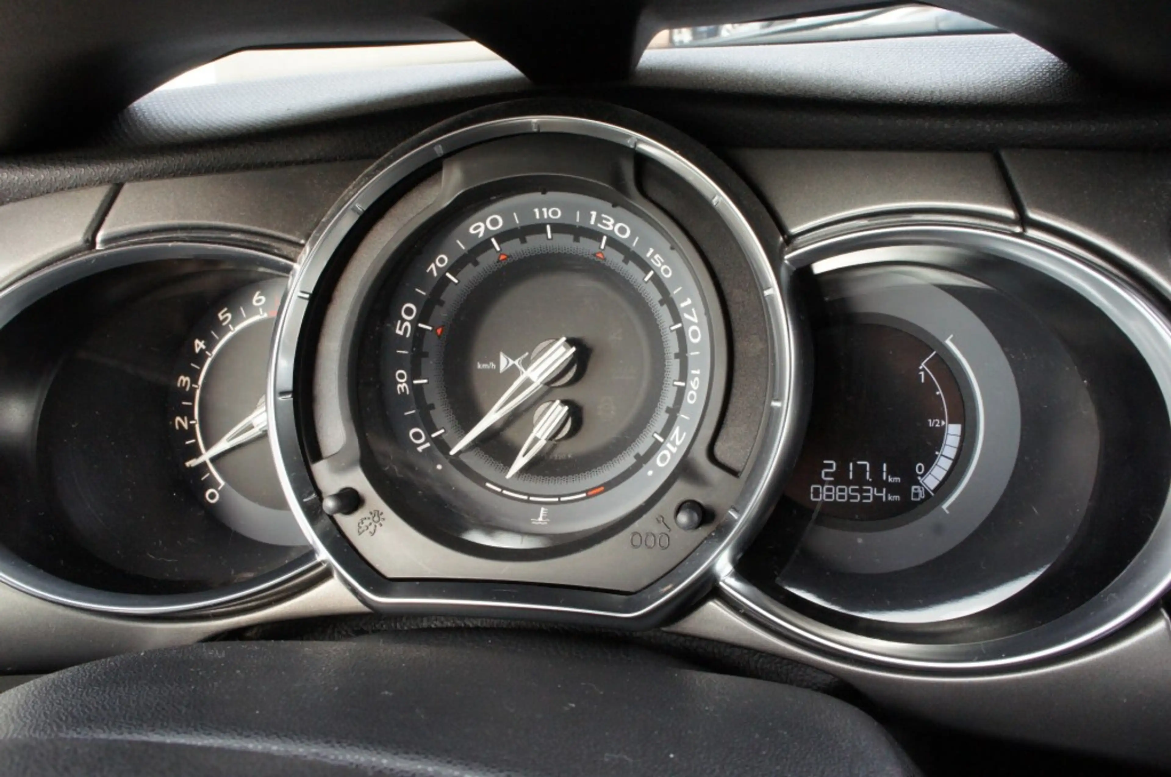 DS Automobiles DS 3 1.2 PURETECH NAVI/CAM/CRUISE NIEUWE DISTRIBUTIE PE — photo 15