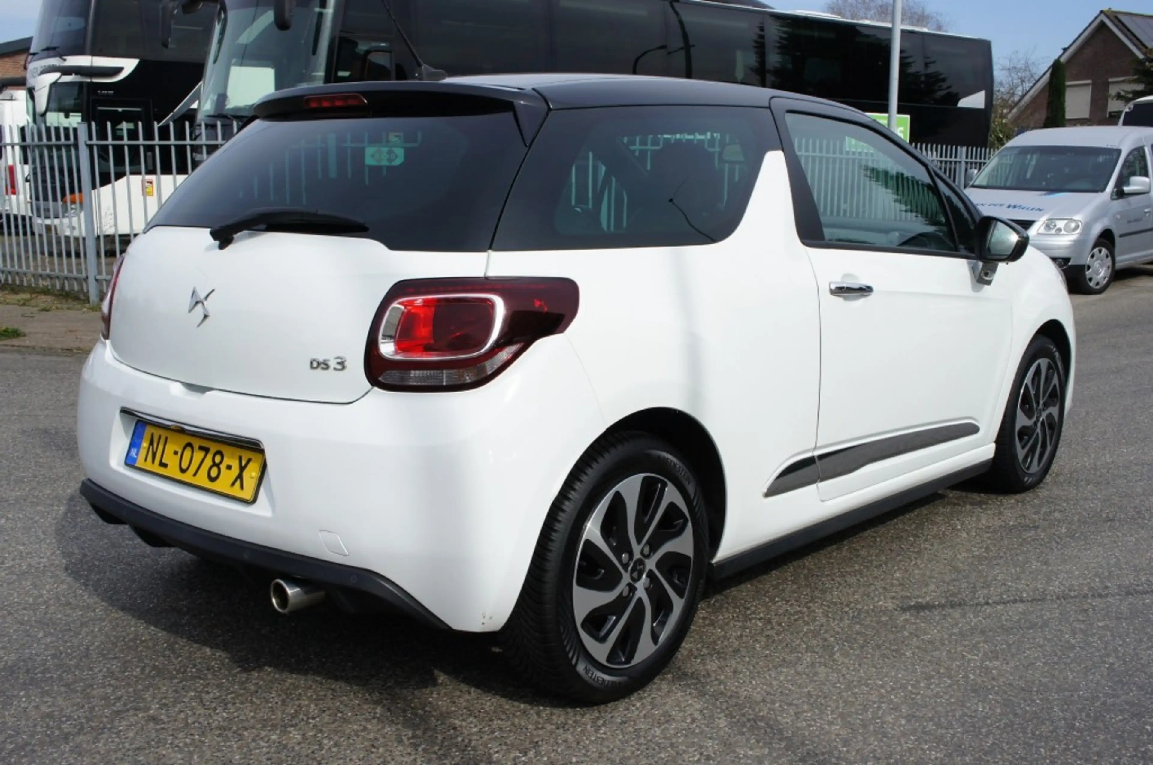 DS Automobiles DS 3 1.2 PURETECH NAVI/CAM/CRUISE NIEUWE DISTRIBUTIE PE — photo 4