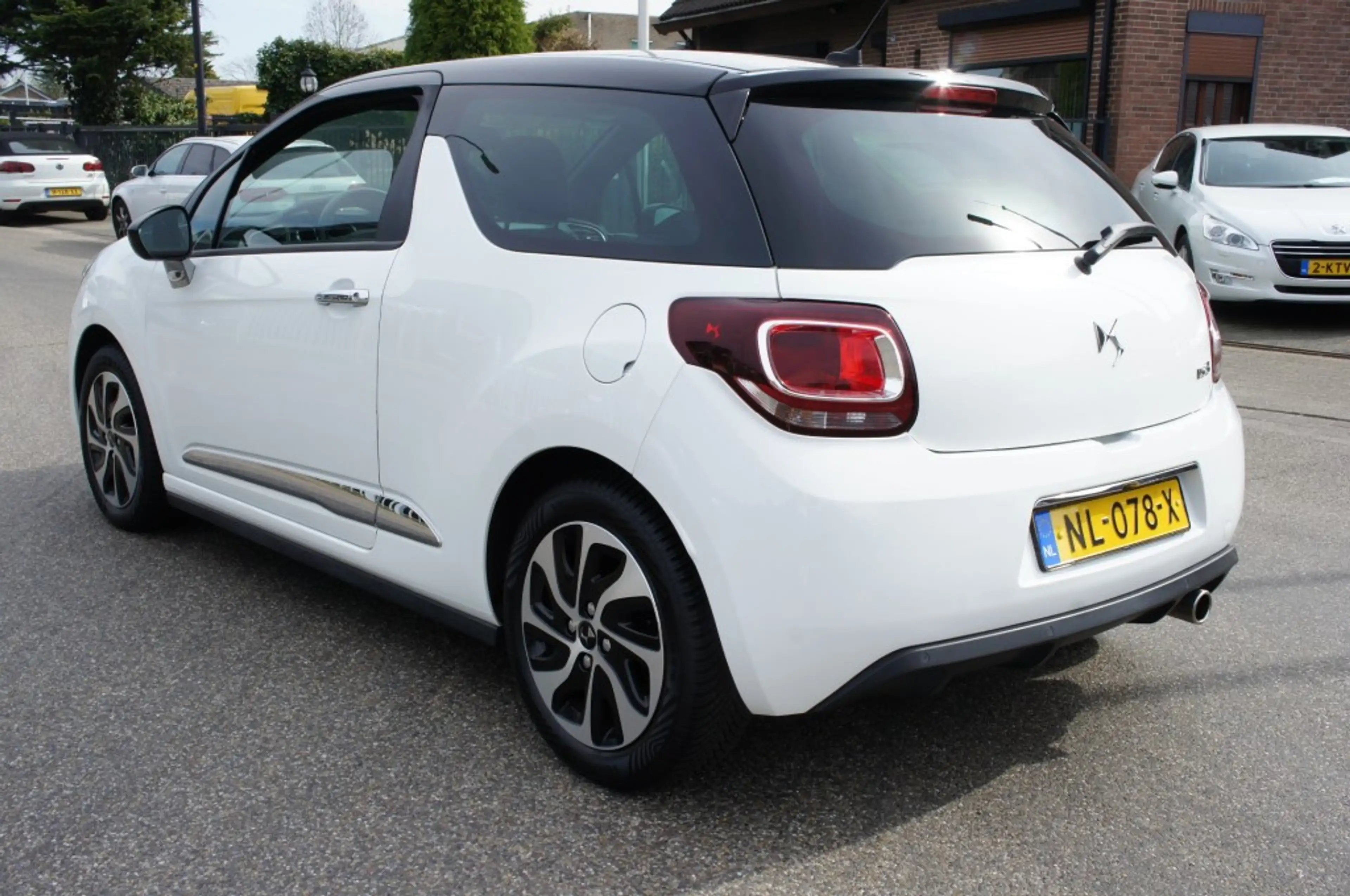 DS Automobiles DS 3 1.2 PURETECH NAVI/CAM/CRUISE NIEUWE DISTRIBUTIE PE — photo 3