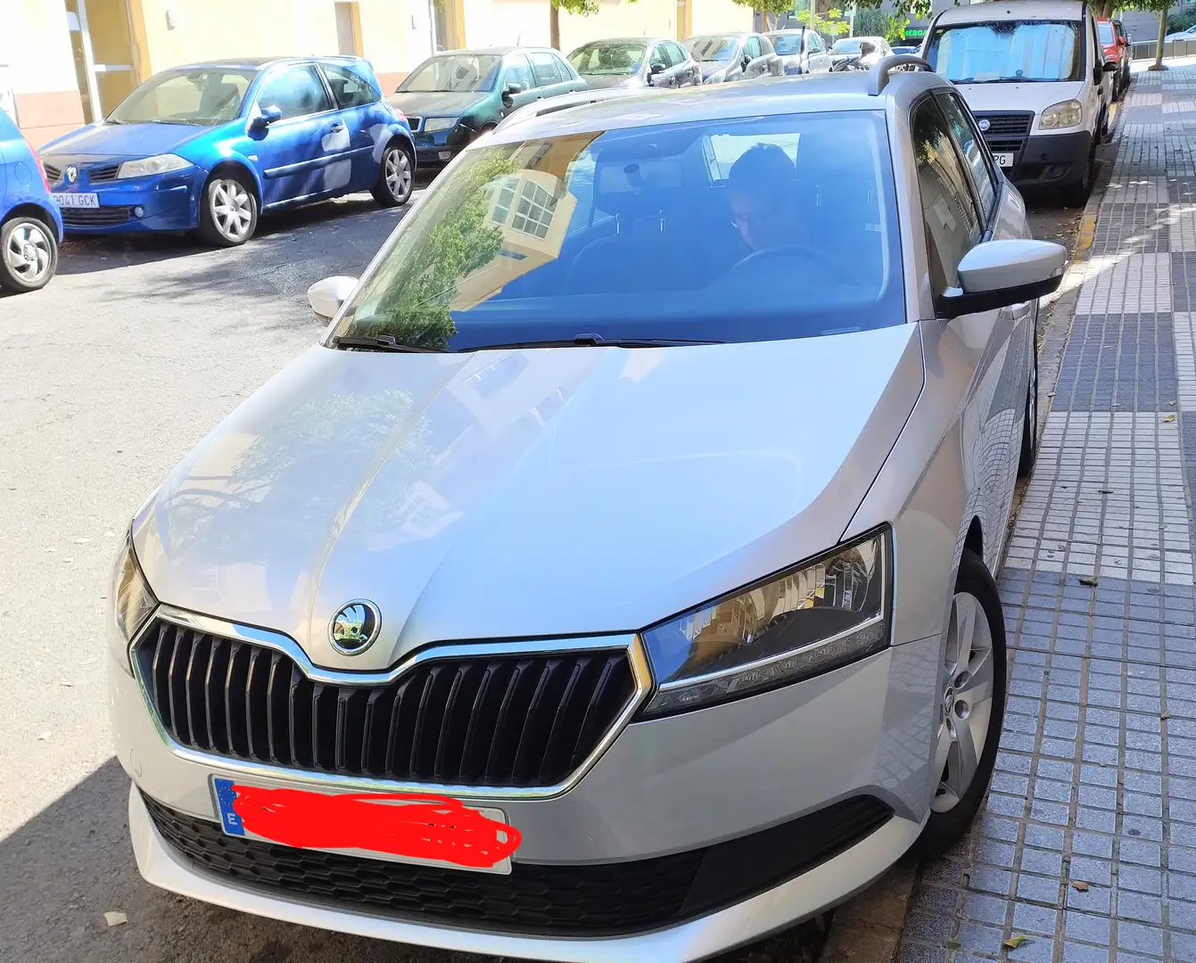 Skoda Fabia Fabia Combi 1.0 TSI Ambition 70kW Ambition Plateado - 1