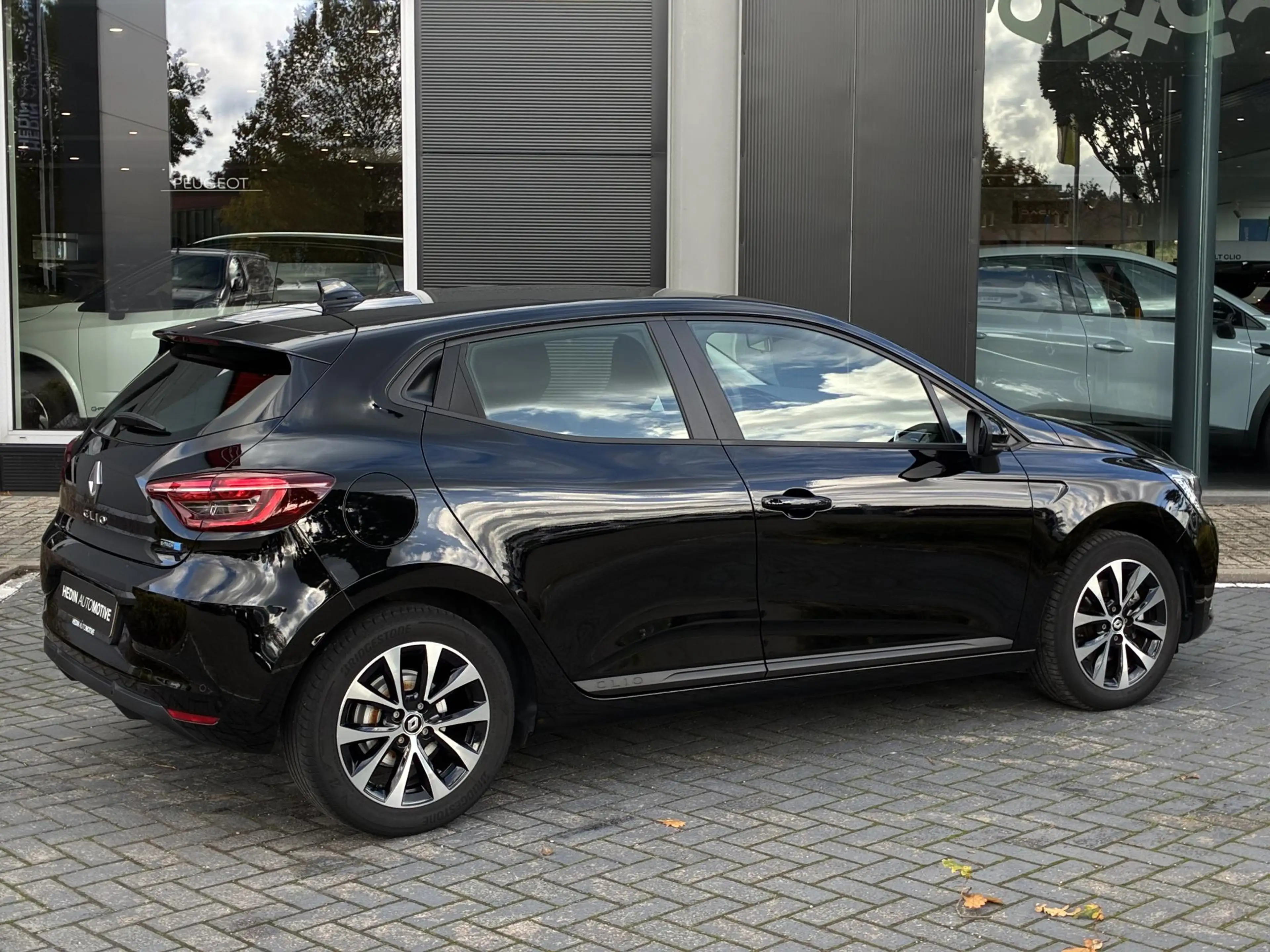 Renault Clio 1.6 E-Tech Hybrid 145 Equilibre | Cruise | Sensore — photo 2