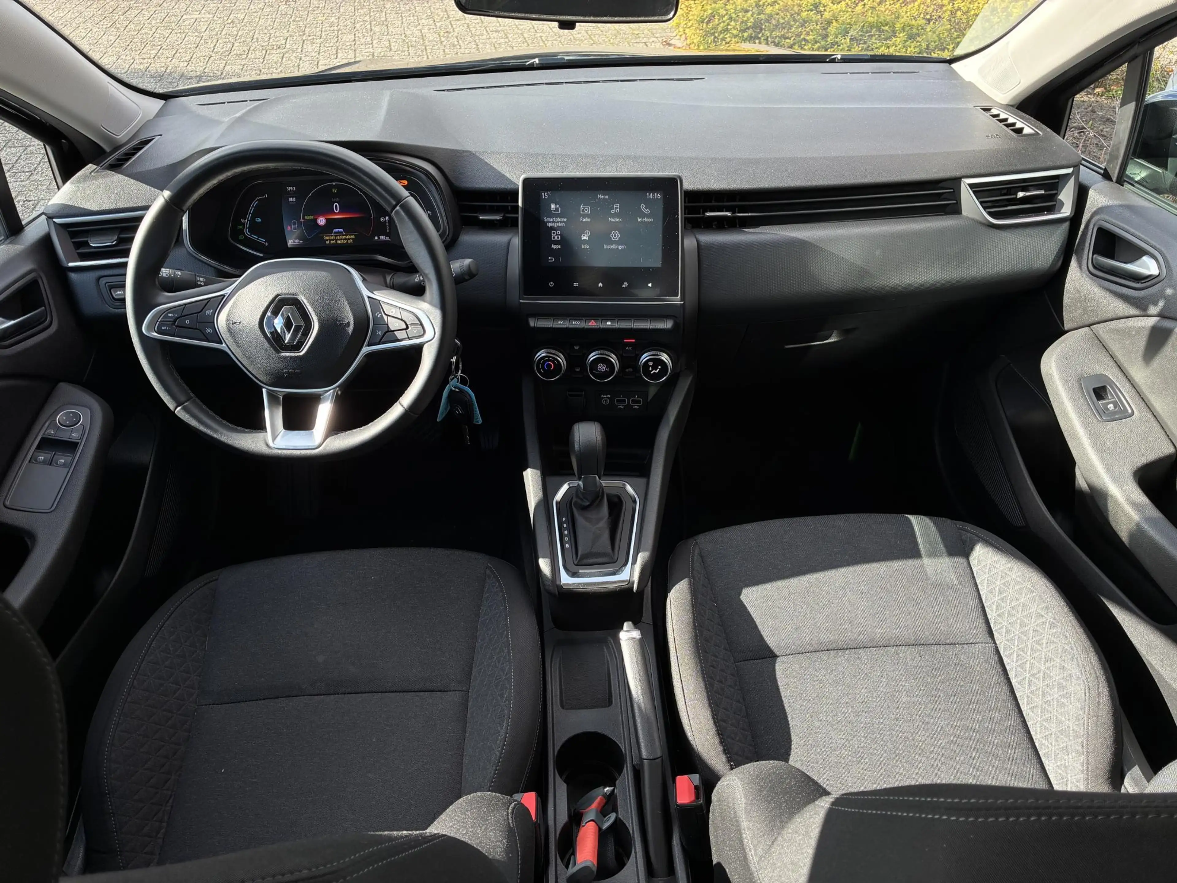 Renault Clio 1.6 E-Tech Hybrid 145 Equilibre | Cruise | Sensore — photo 3