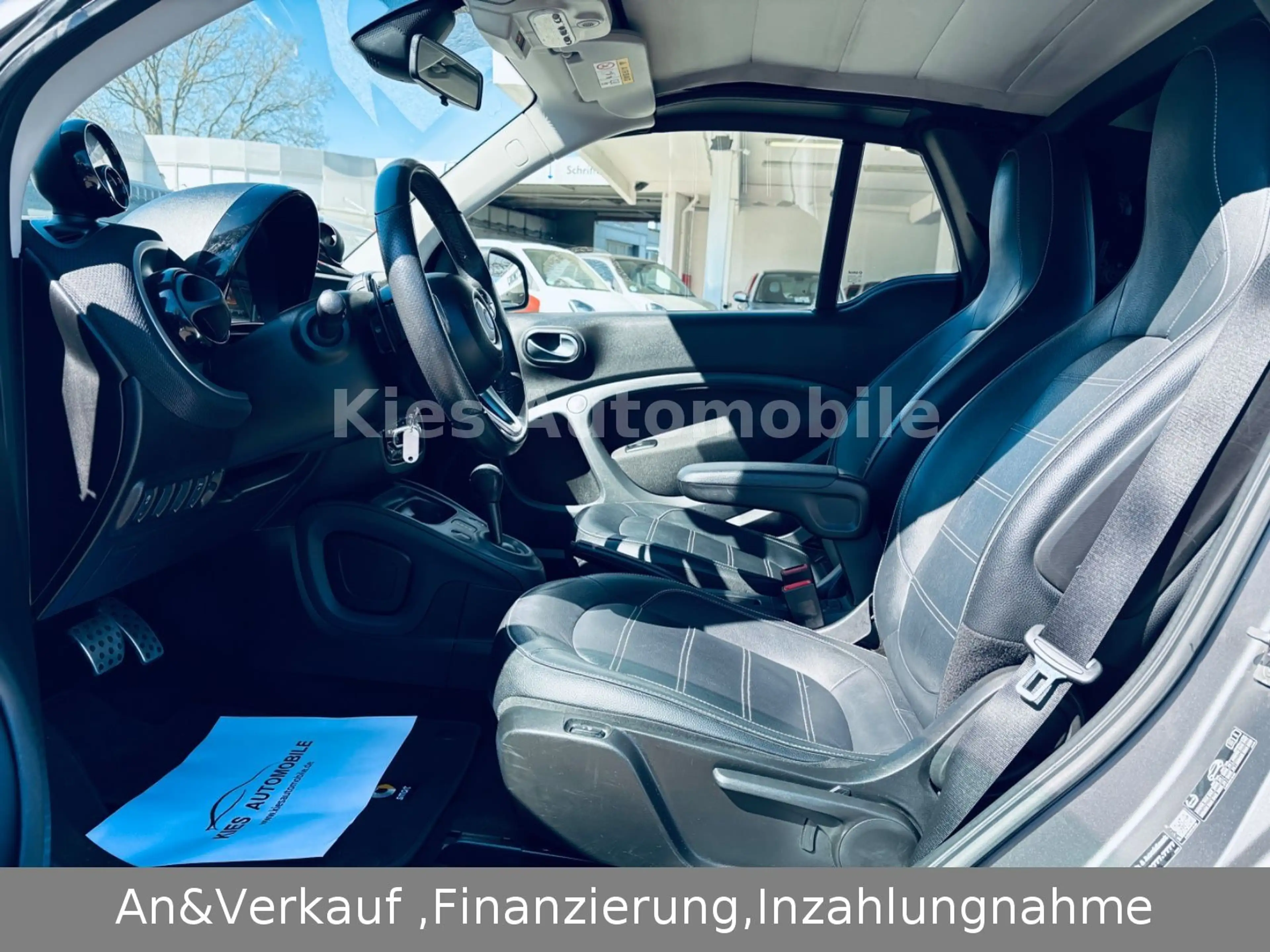 smart forTwo Cabrio Prime Sport 90Ps AUTOM/LEDER/NAVI — photo 11