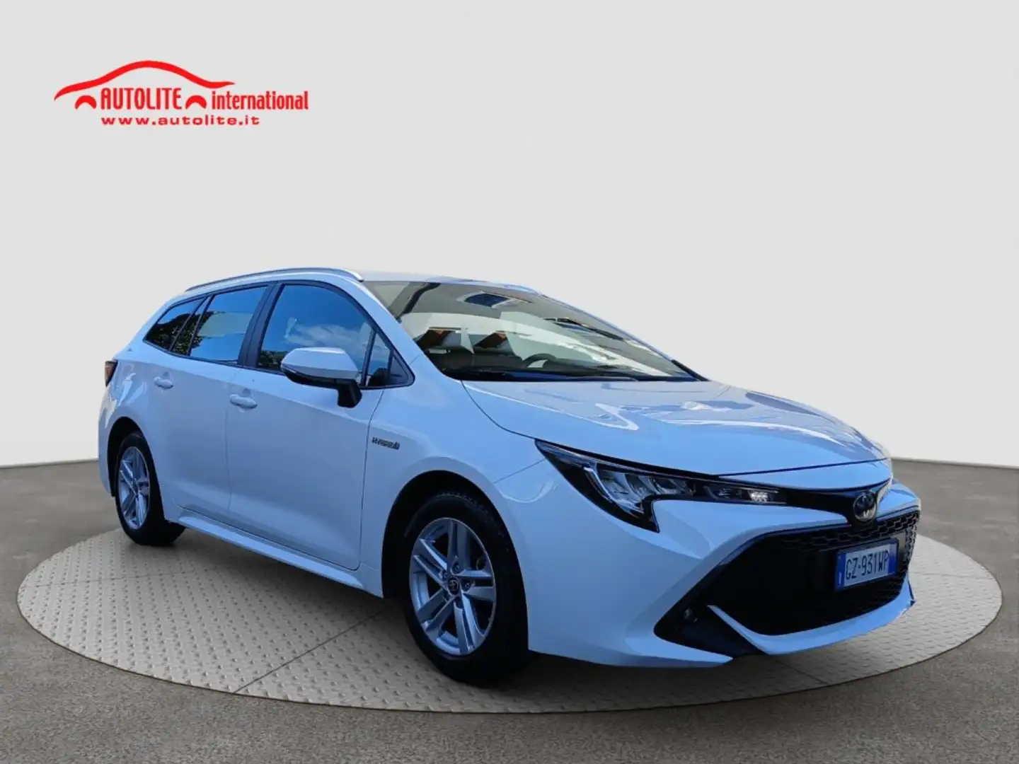 Toyota Corolla Touring Sports 1.8 Hybrid Business Wit - 1