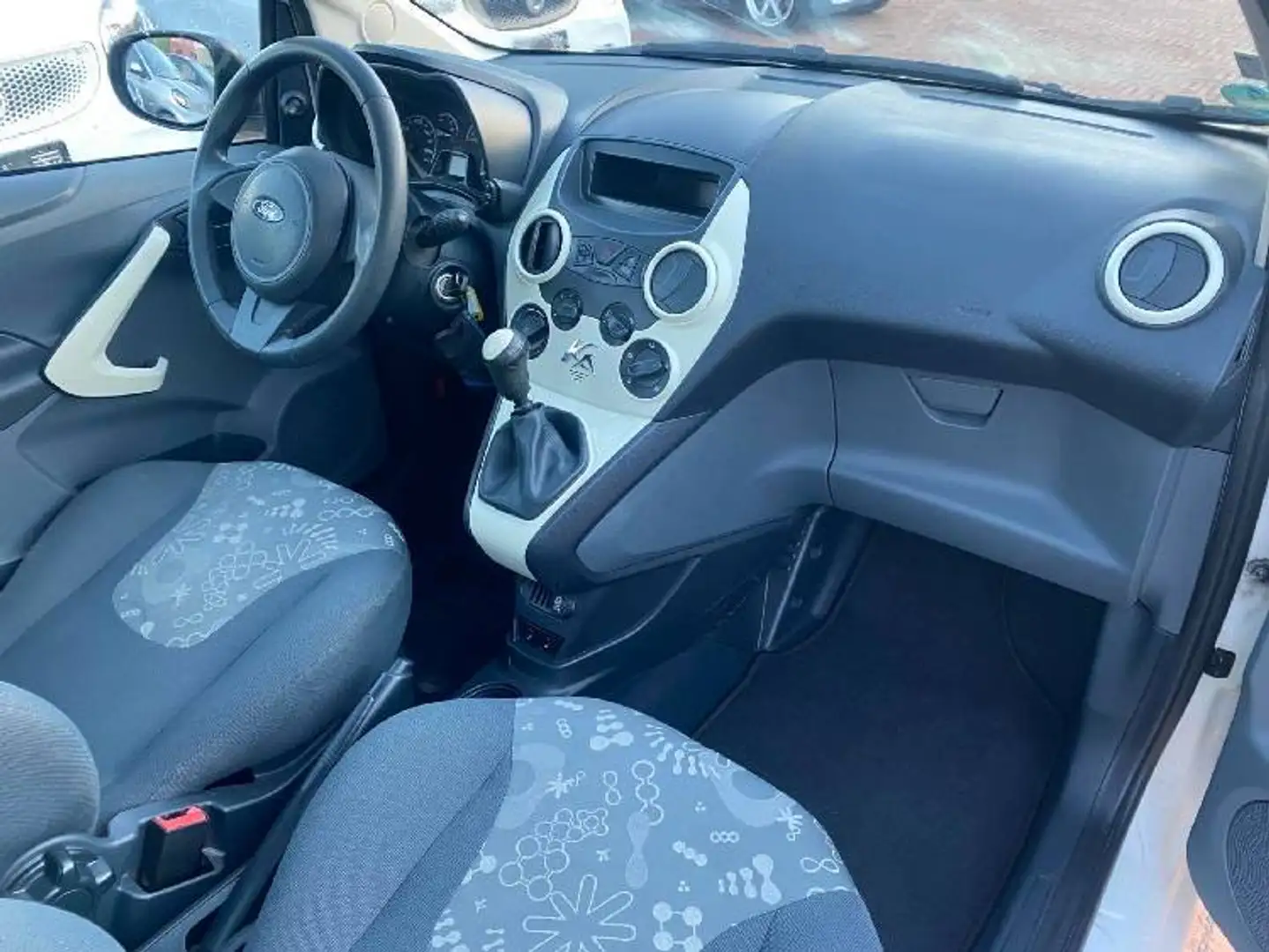 Ford Ka/Ka+ Ka 1.2 + s/esp,tcs 69cv E5 - 1