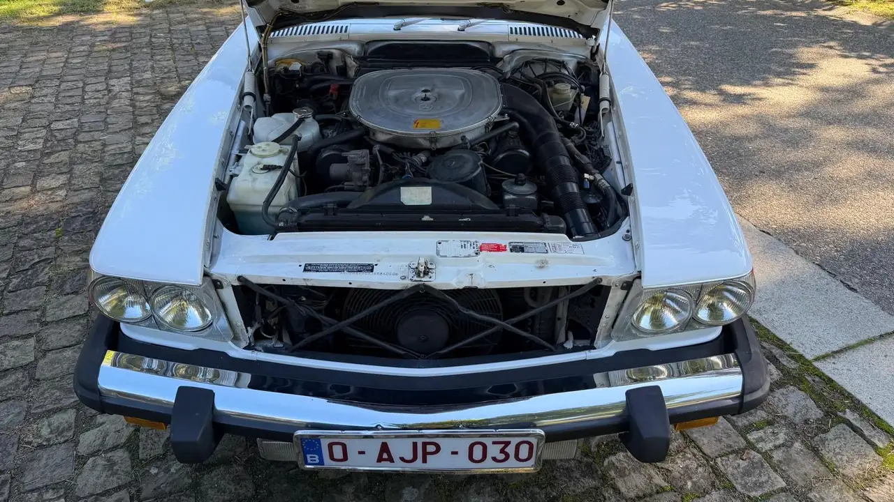 Mercedes-Benz SL 560 Oldtimer, foto 5