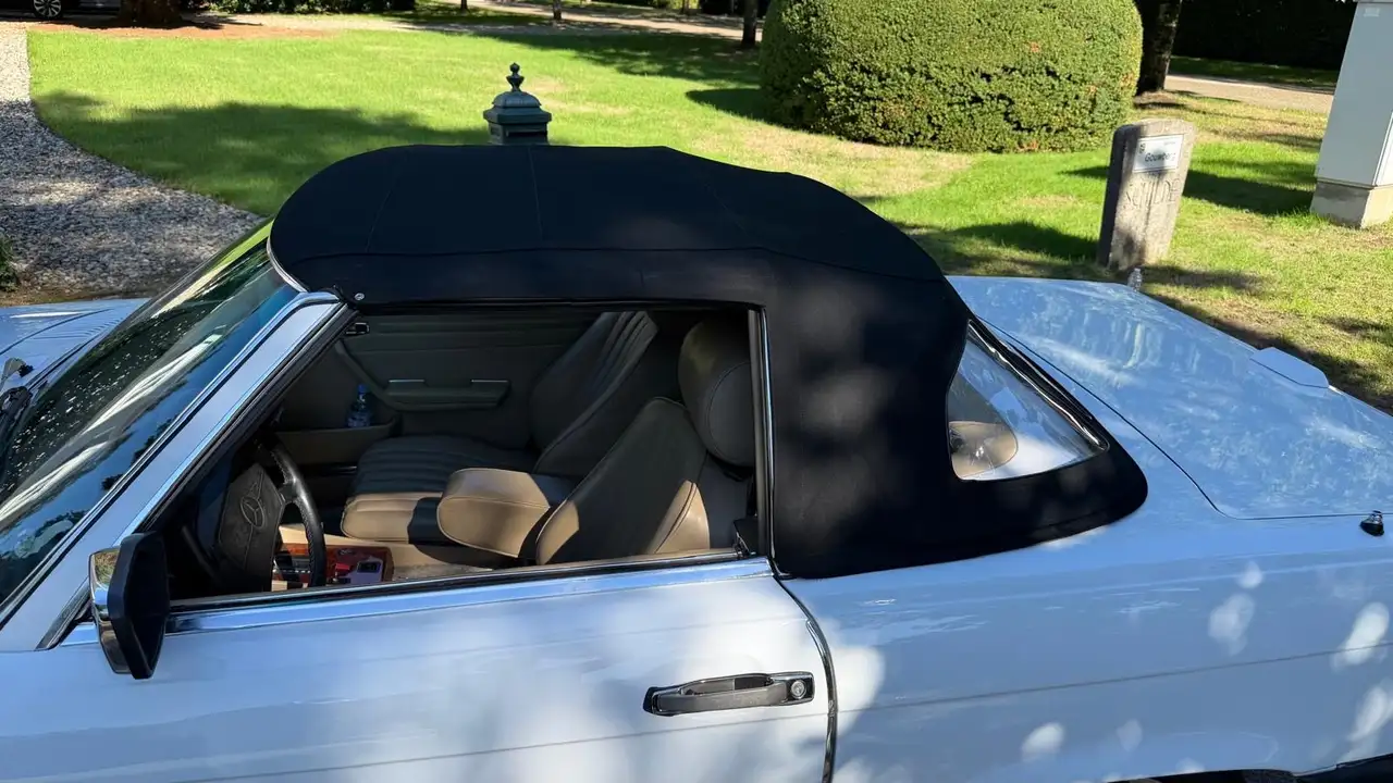 Mercedes-Benz SL 560 Oldtimer, foto 10
