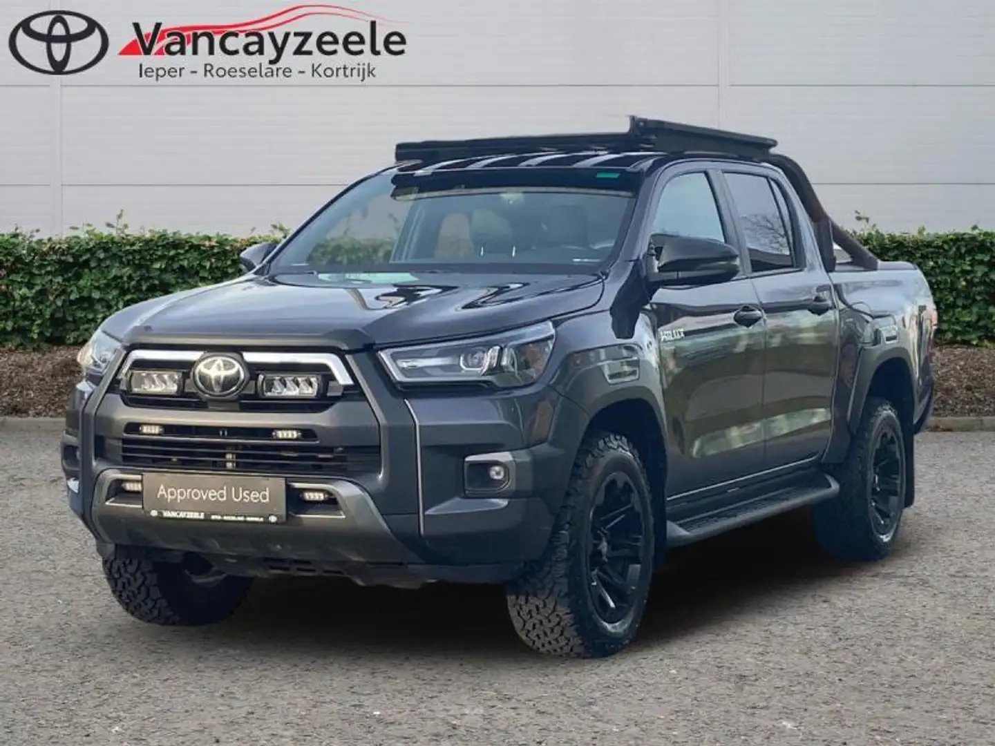 Toyota Hilux Invincible  48760 + BTW Gris - 1