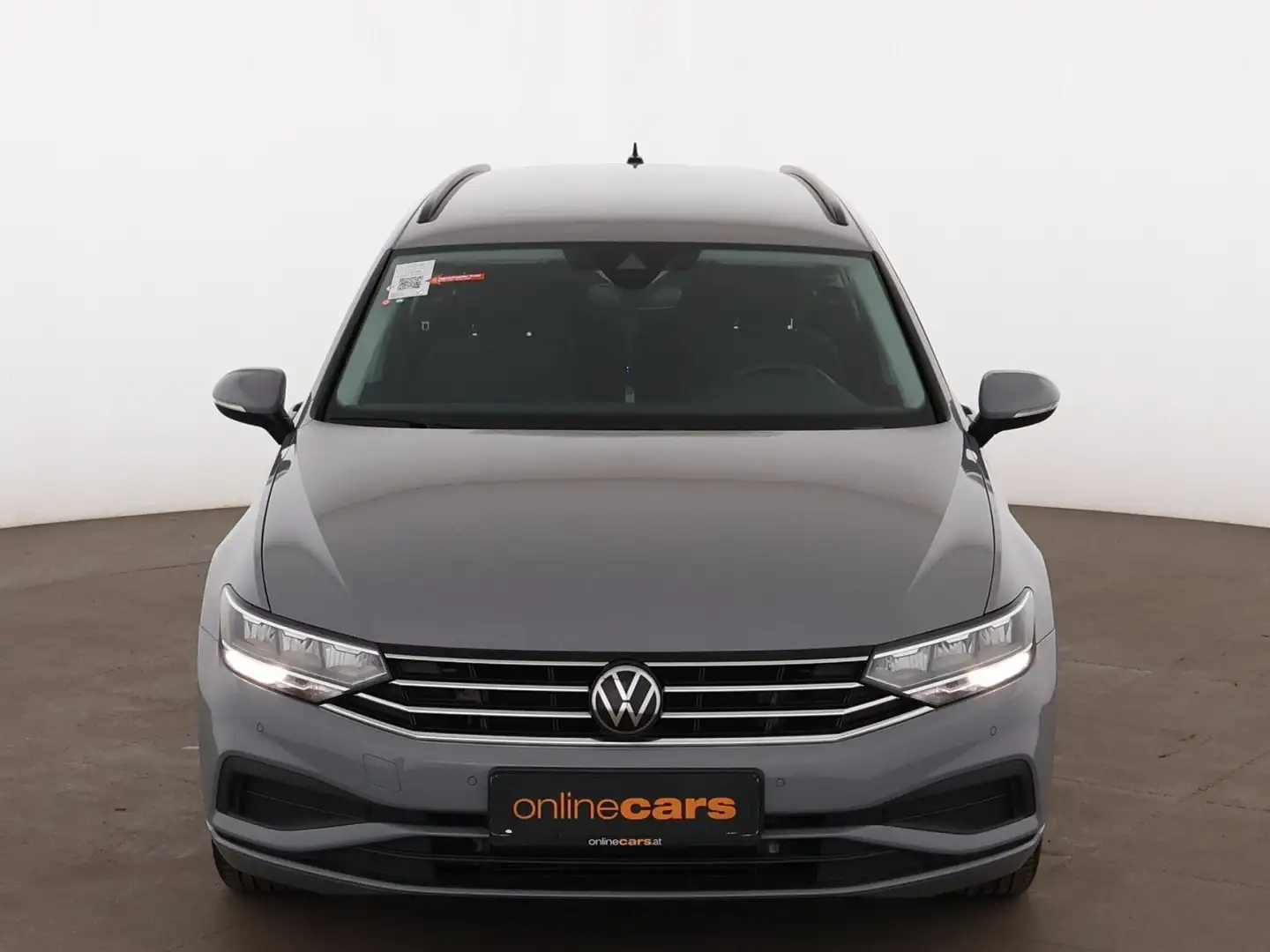 Volkswagen Passat Variant 2.0 TDI LED RADAR NAVI SITZHZG PDC Grau - 2