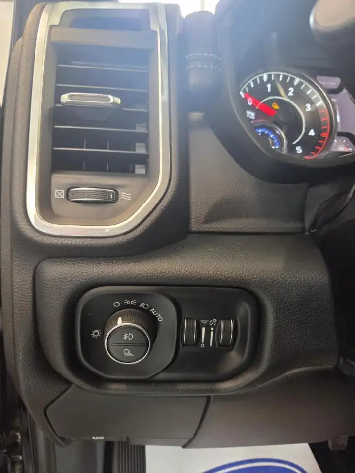 RAM 2500 снимка RAM 2500