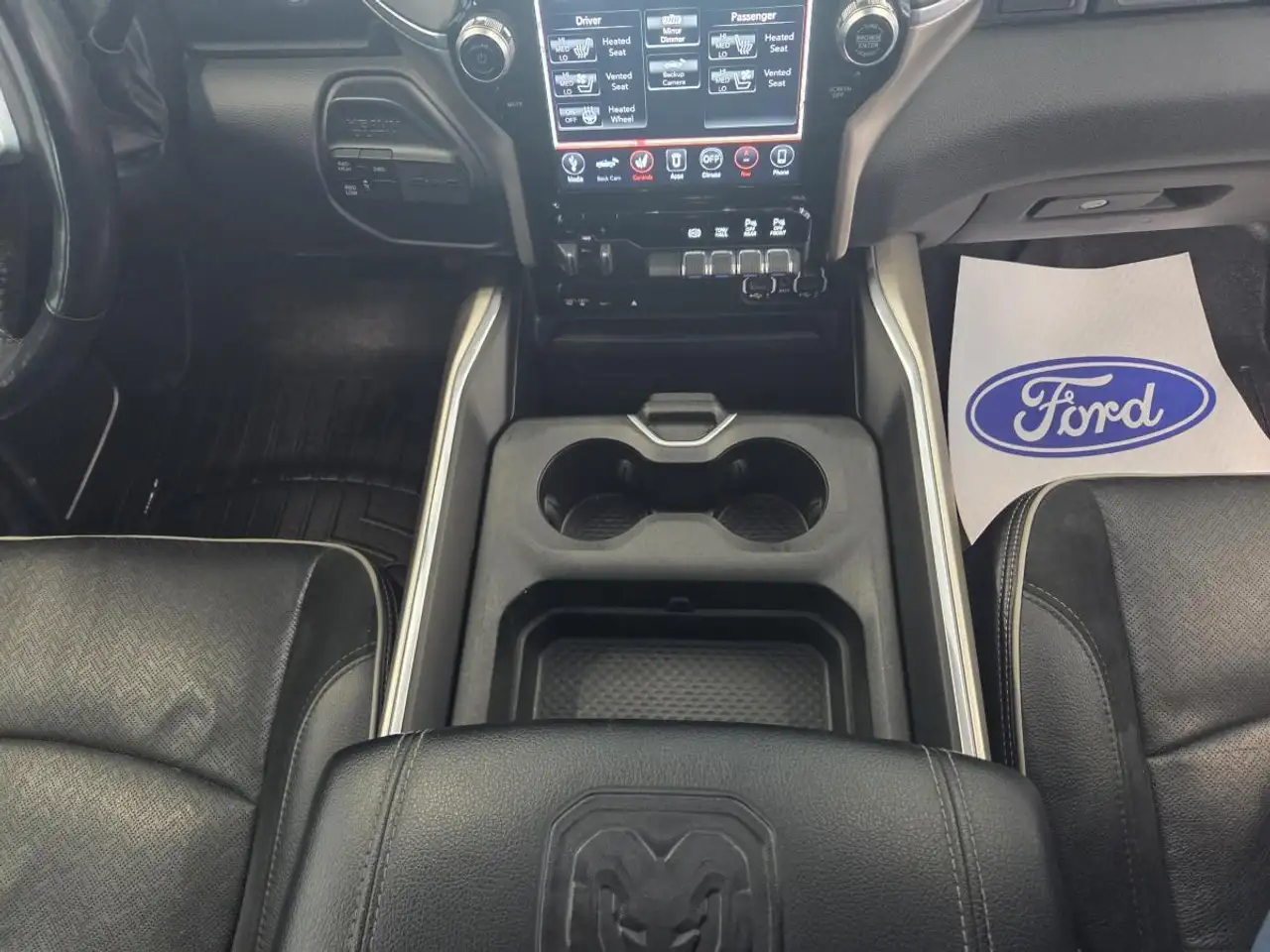 RAM 2500 снимка RAM 2500