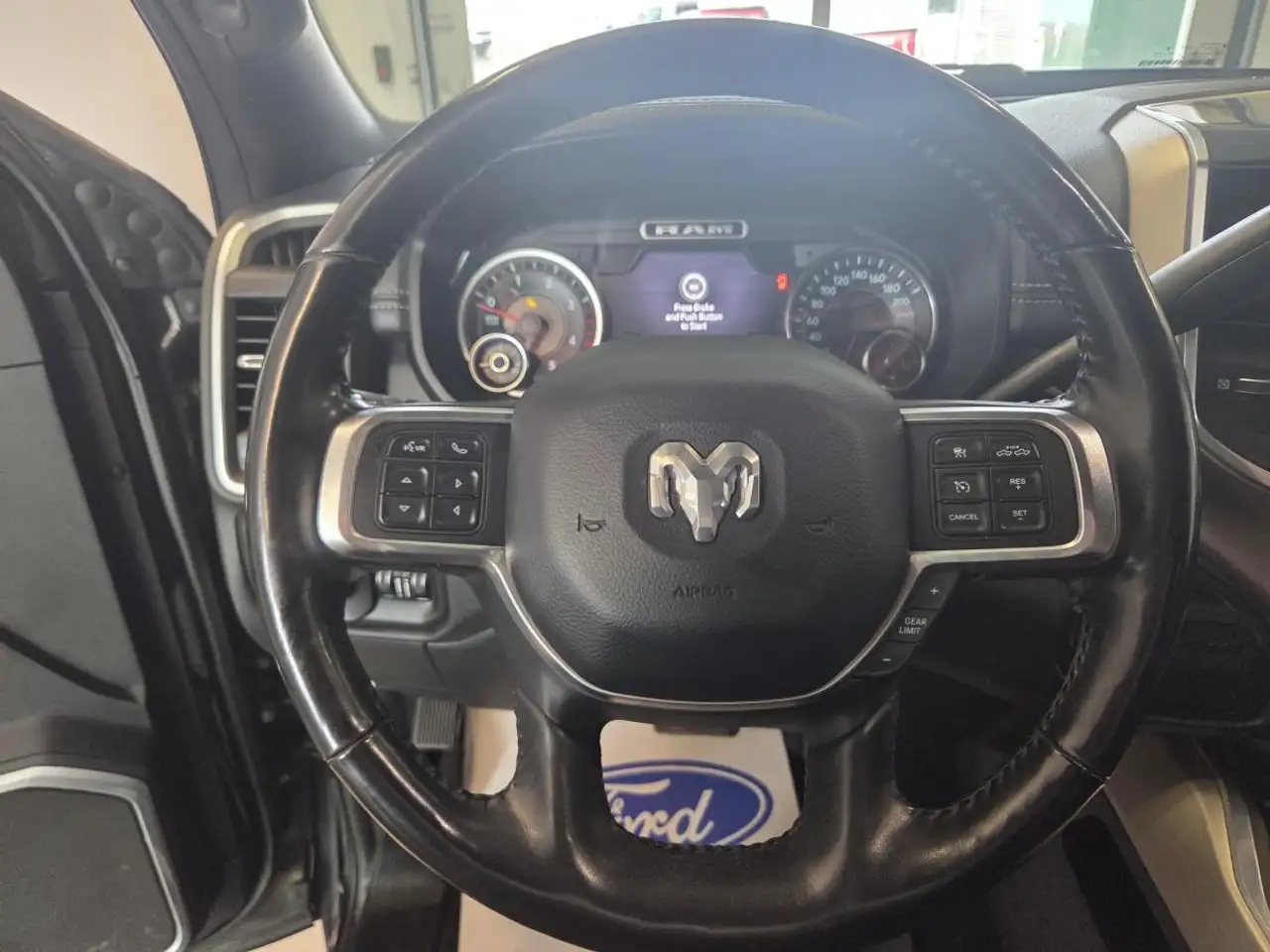 RAM 2500 снимка RAM 2500