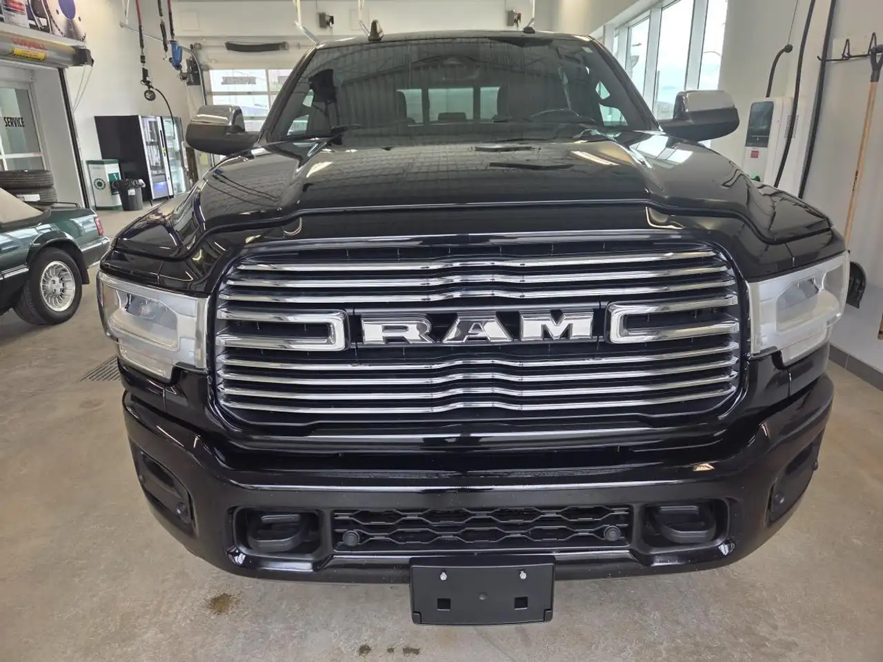 RAM 2500 снимка RAM 2500